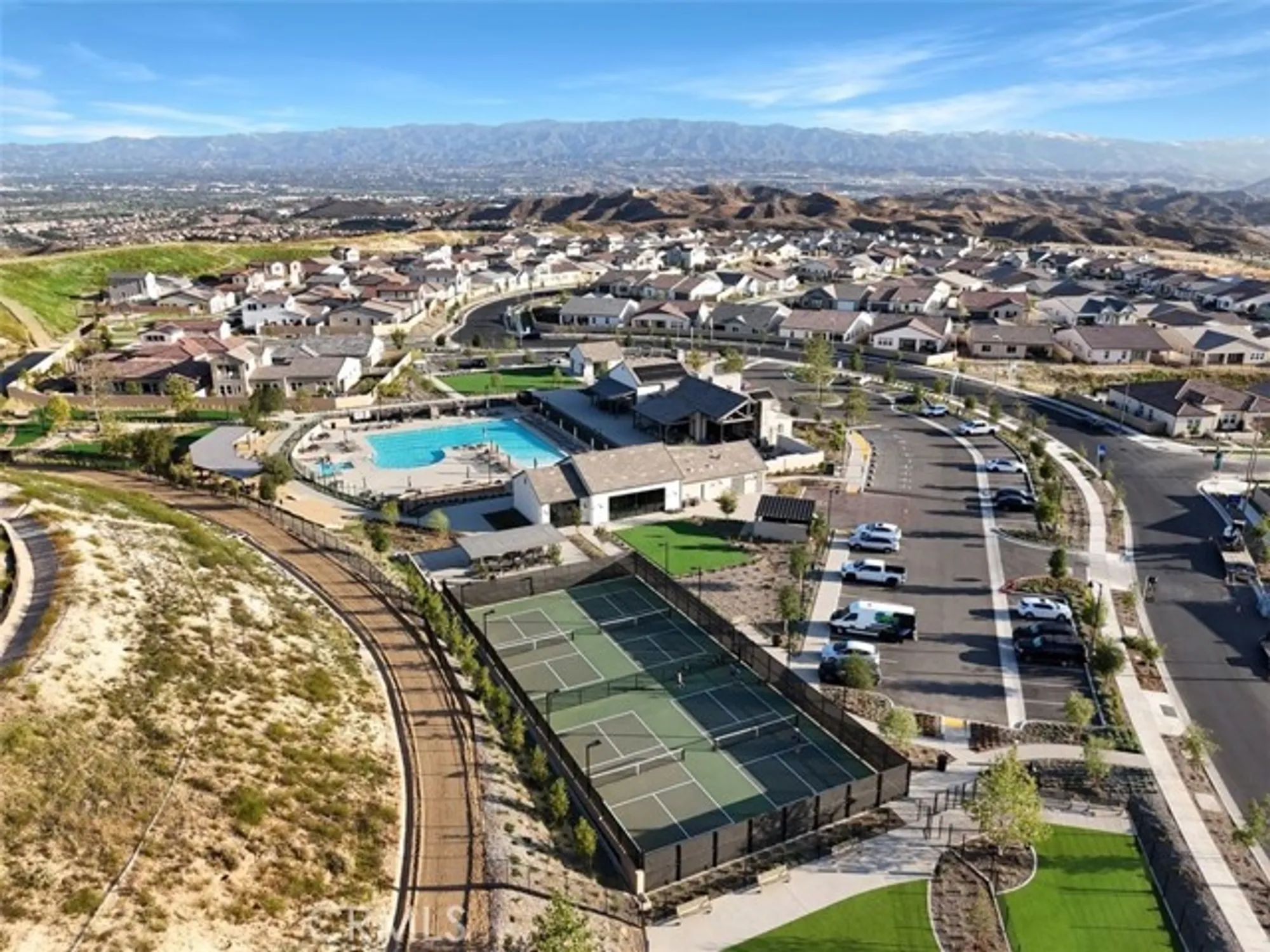 Property Slideshow image 34 of 60 | 24501 via sendero, Valencia, CA, 91354