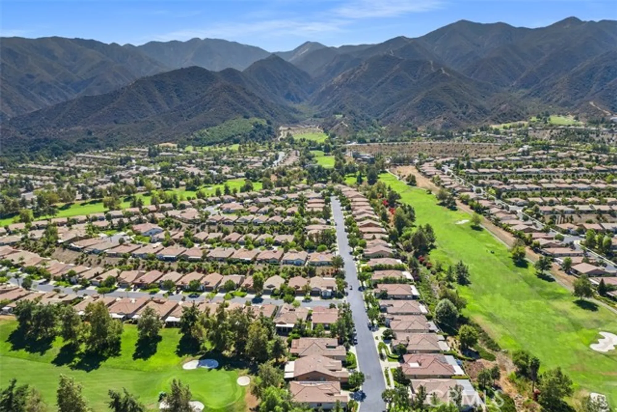 Property Slideshow image 35 of 59 | 24116 whitetail dr, Corona, CA, 92883