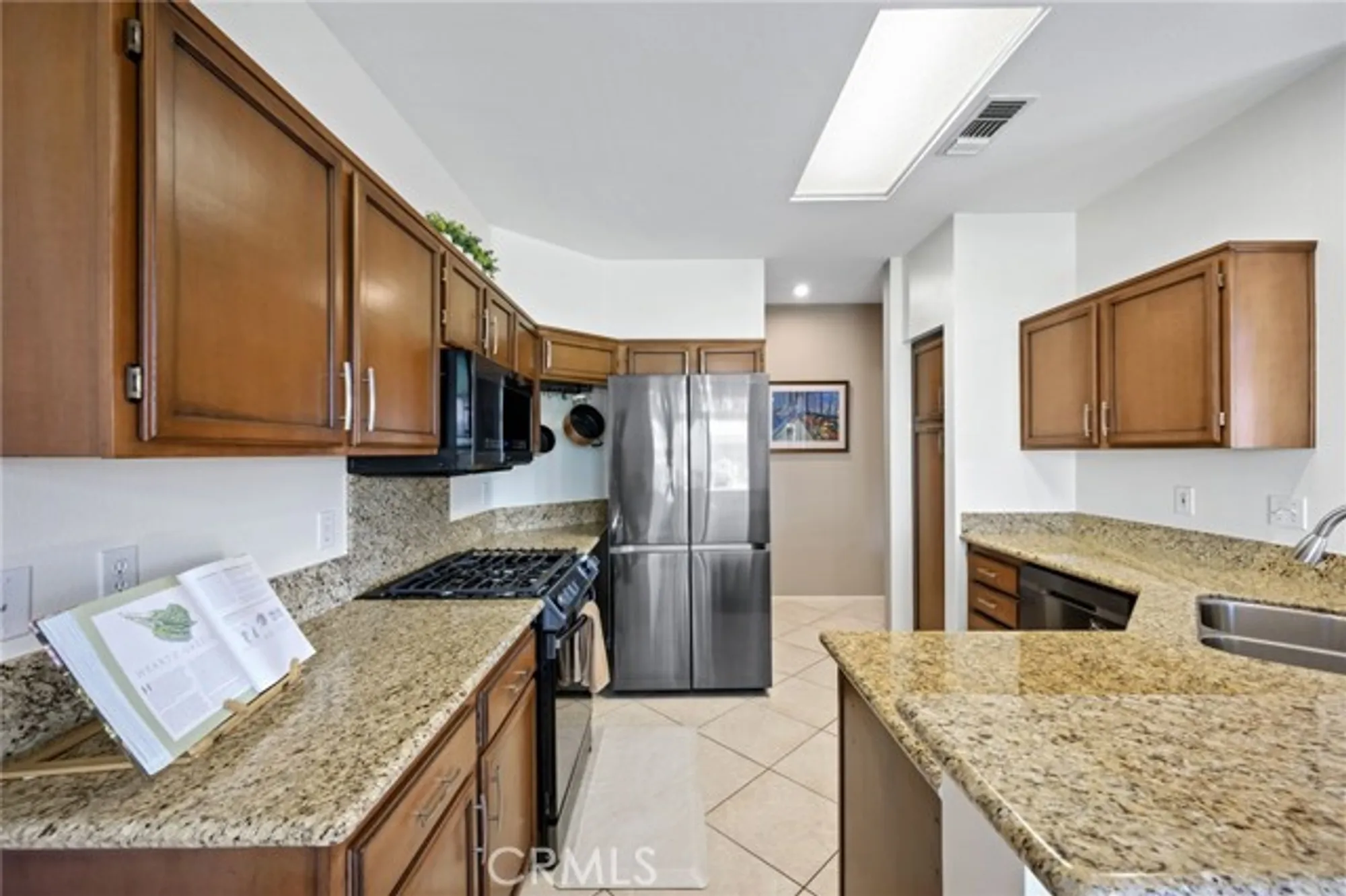 Property Slideshow image 12 of 37 | 38767 burgundy ln, Palm Desert, CA, 92211