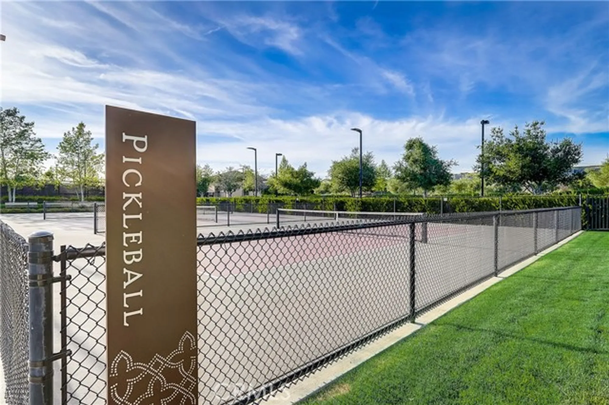 Property Slideshow image 40 of 55 | 24190 evesong dr, Corona, CA, 92883