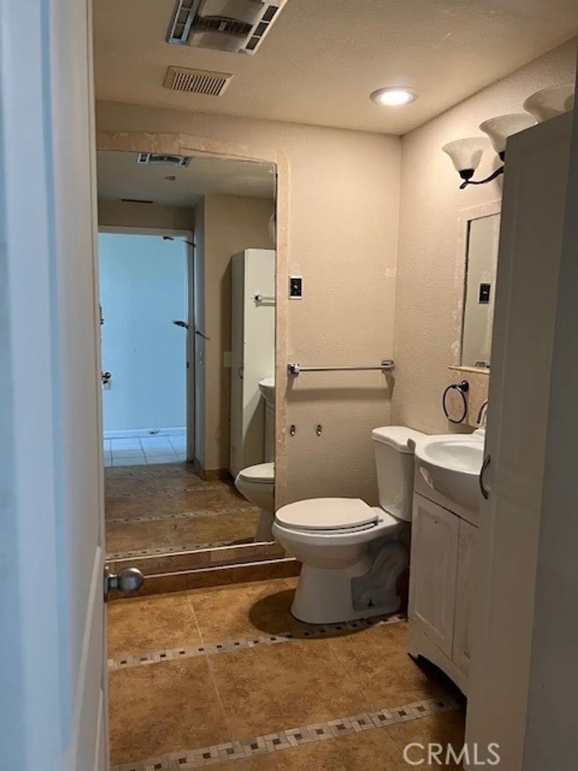 Property Slideshow image 7 of 15 | 2035 via a, Laguna Woods, CA, 92637