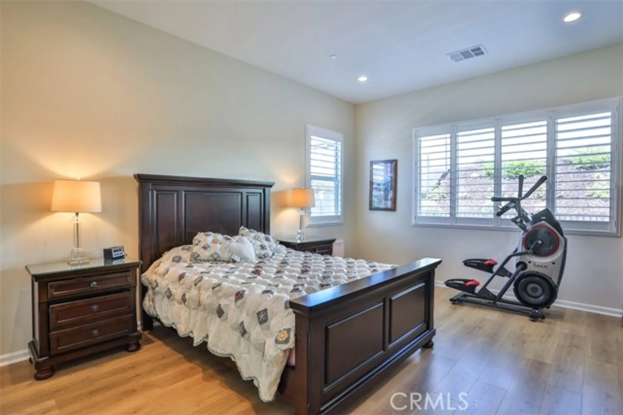Property Slideshow image 11 of 31 | 11868 discovery ct, Corona, CA, 92883
