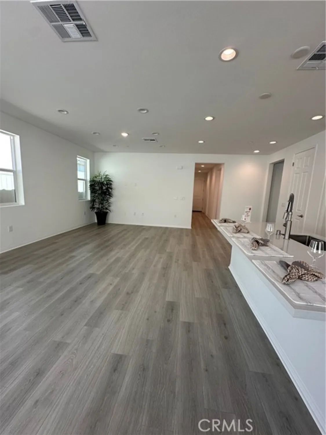 Property Slideshow image 4 of 12 | 24115 hillcrest dr, Corona, CA, 92883