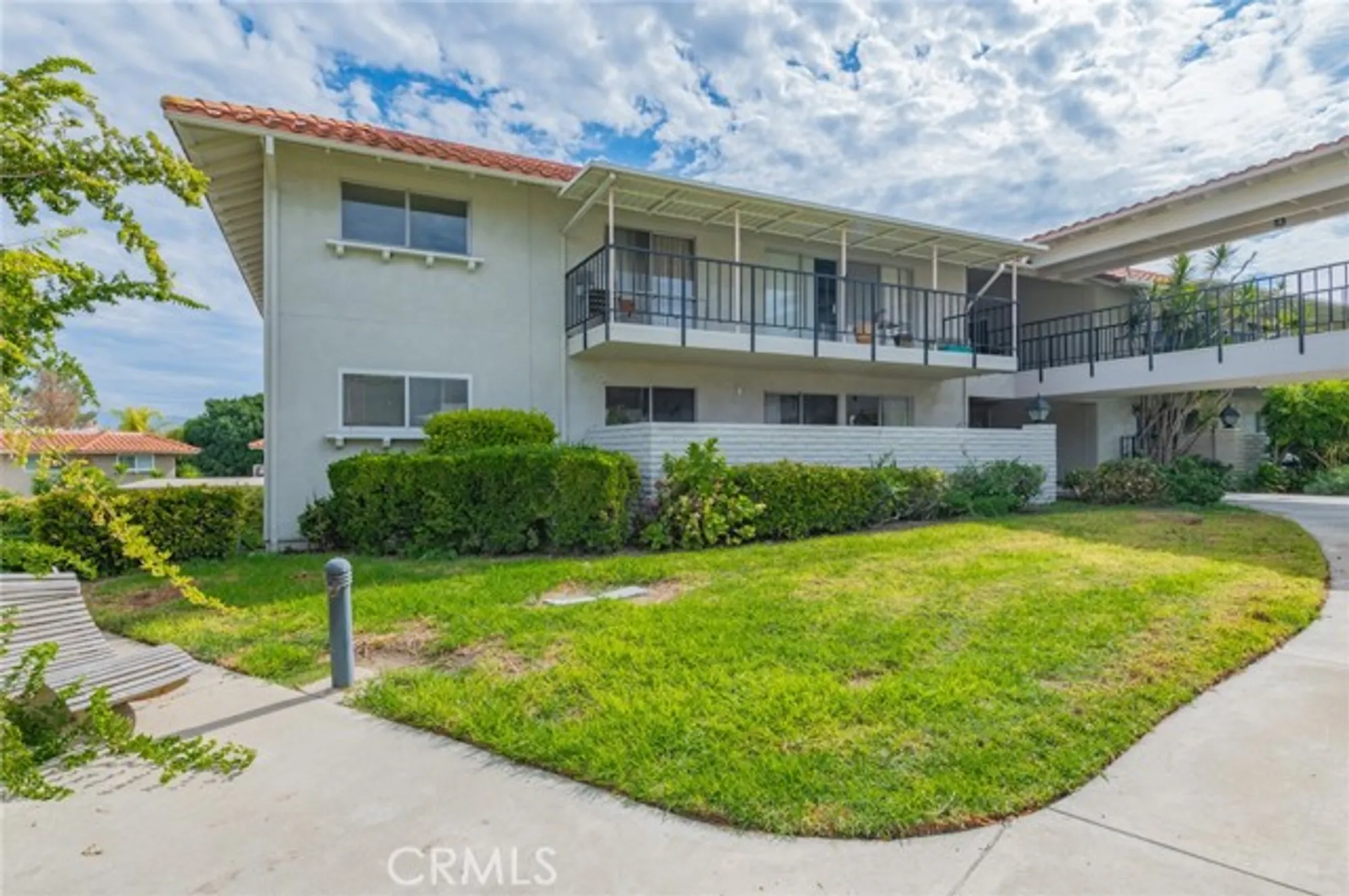 Property Slideshow image 2 of 28 | 2294 via puerta d, Laguna Woods, CA, 92637