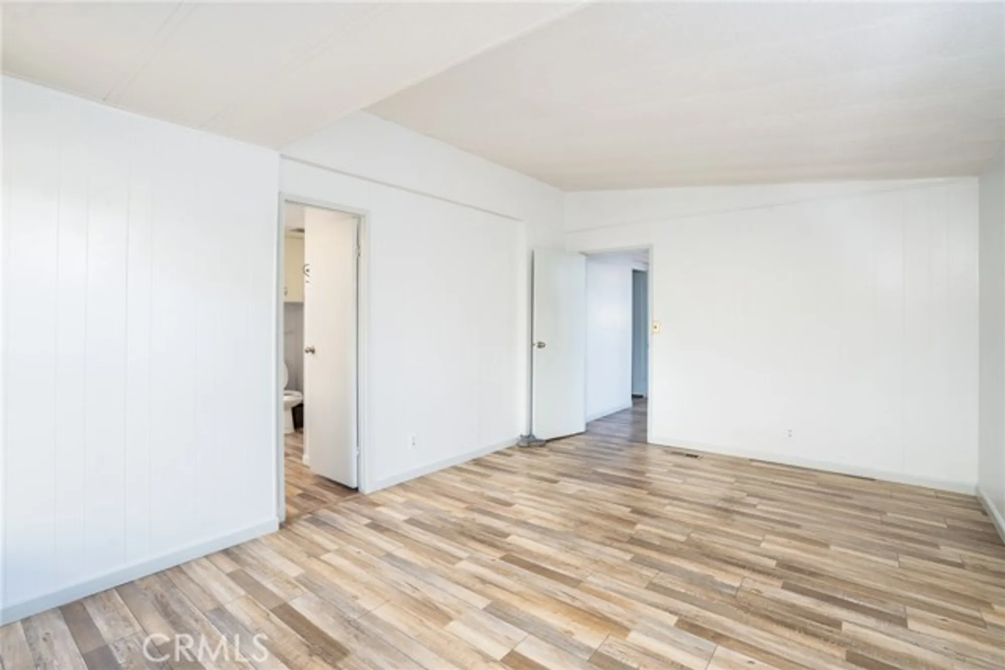 Property Slideshow image 21 of 50 | 38200 via del largo, Murrieta, CA, 92563