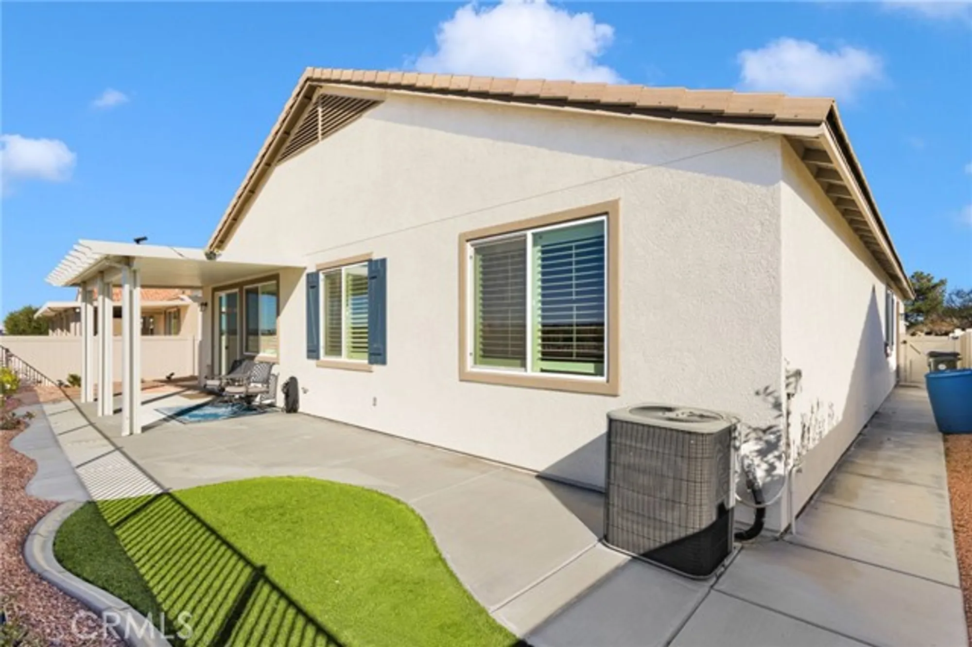 Property Slideshow image 41 of 54 | 10332 darby rd, Apple Valley, CA, 92308