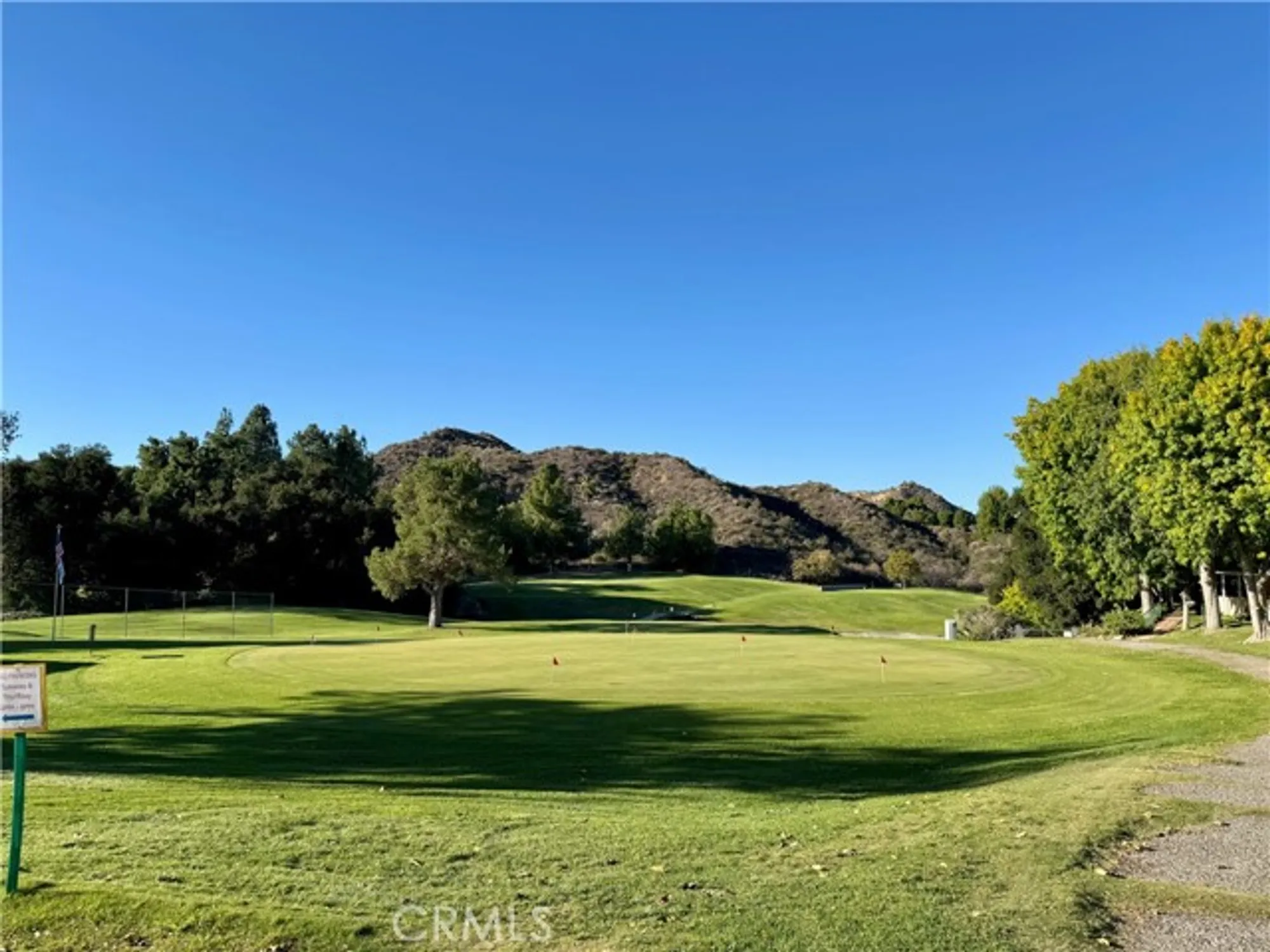 Property Slideshow image 11 of 13 | 19152 avenue of the oaks b, Newhall, CA, 91321