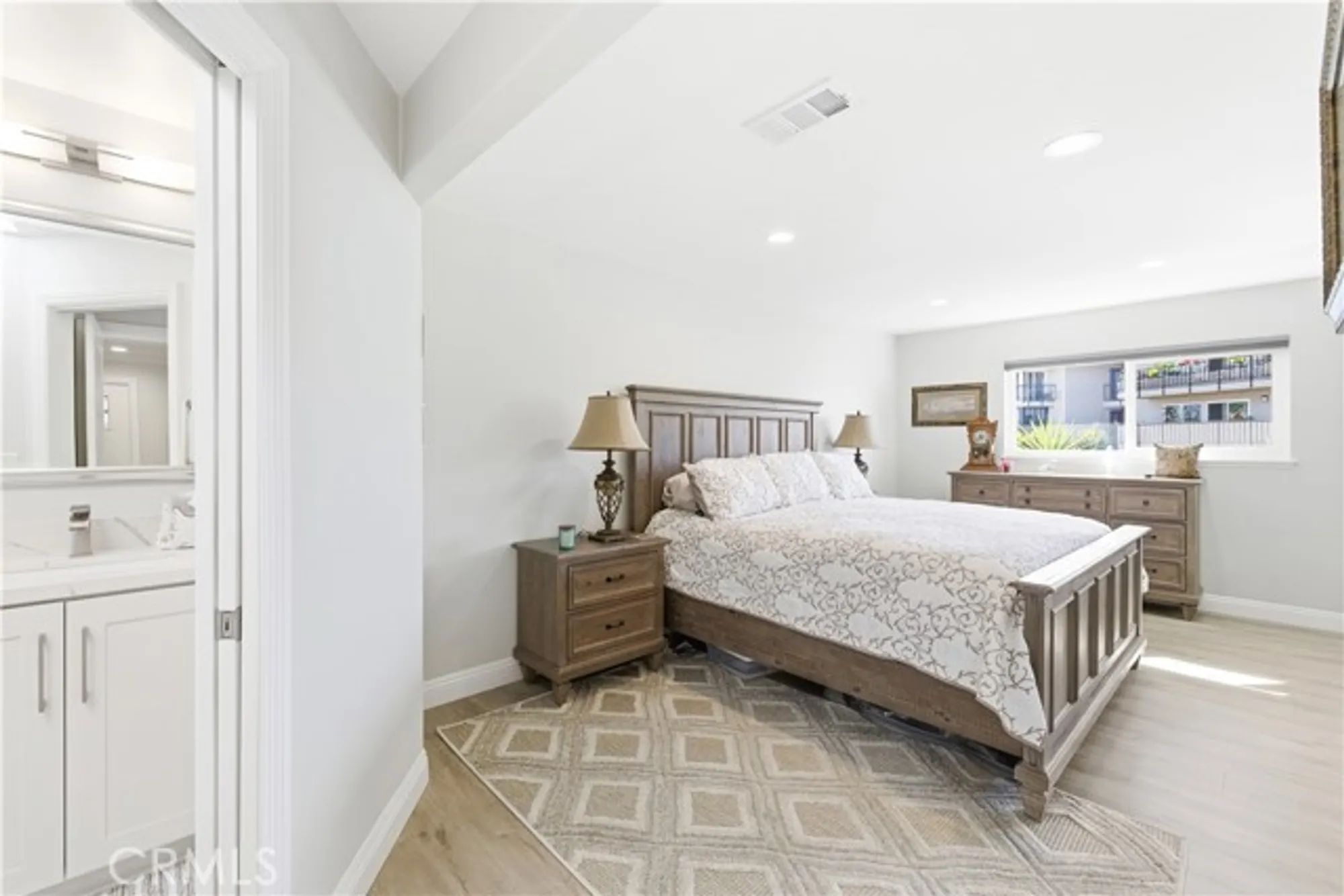 Property Slideshow image 15 of 32 | 2269 via puerta q, Laguna Woods, CA, 92637