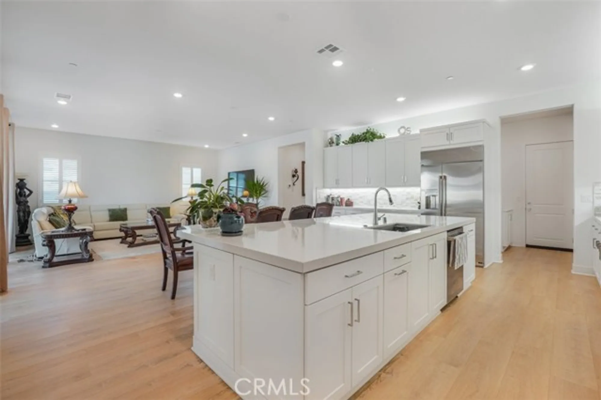 Property Slideshow image 5 of 60 | 24501 via sendero, Valencia, CA, 91354