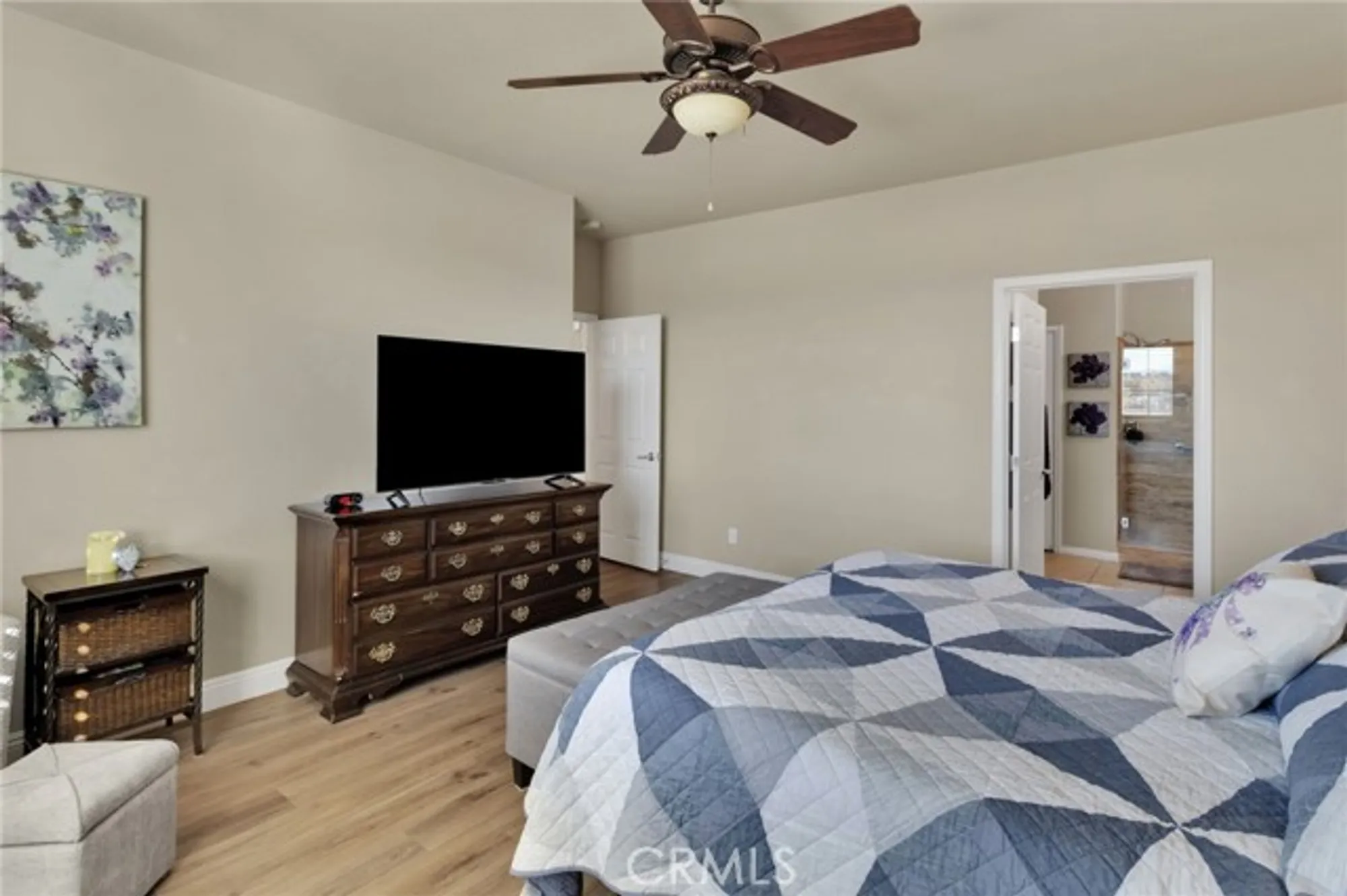 Property Slideshow image 31 of 54 | 10332 darby rd, Apple Valley, CA, 92308