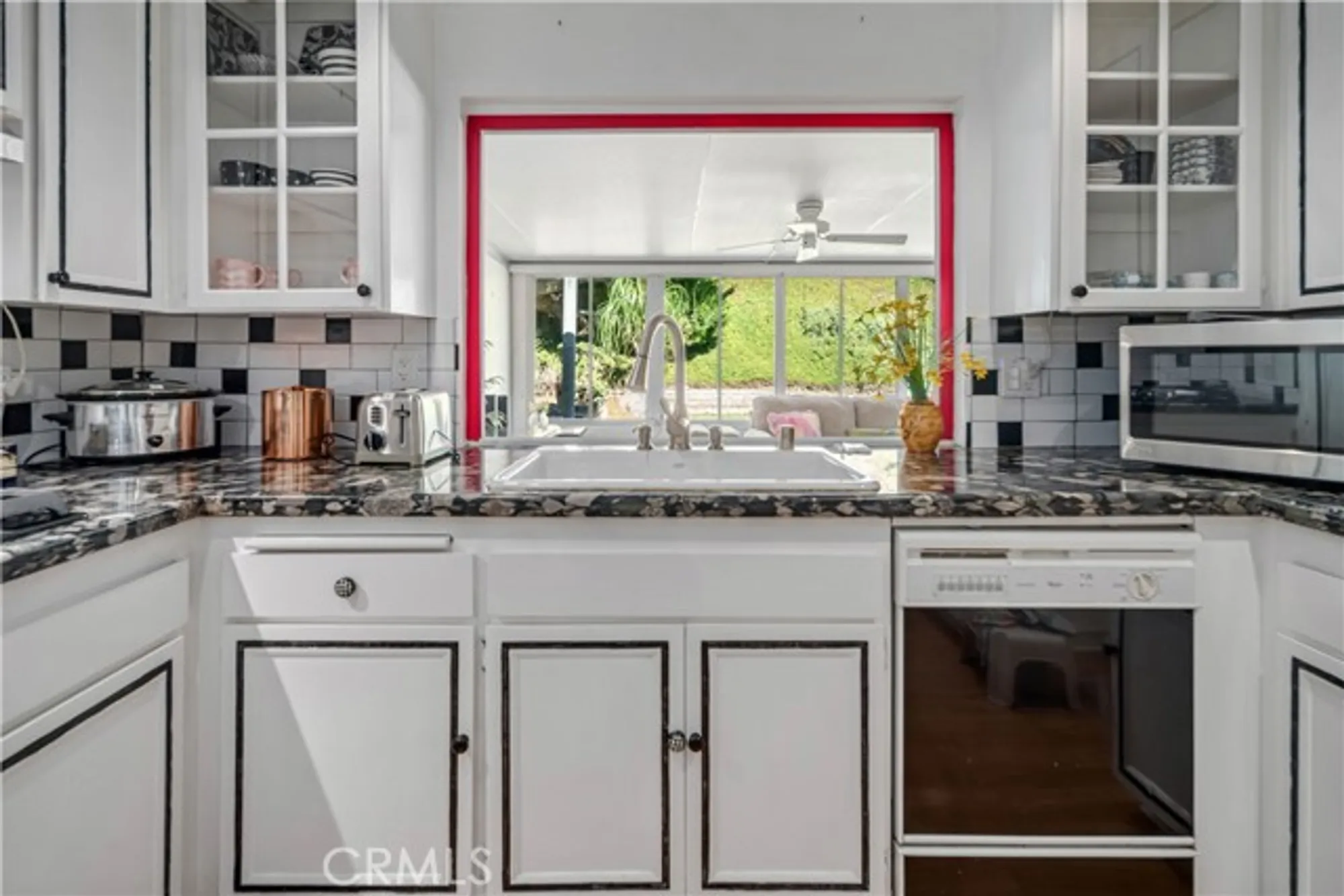 Property Slideshow image 12 of 30 | 19427 oak crossing rd, Newhall, CA, 91321