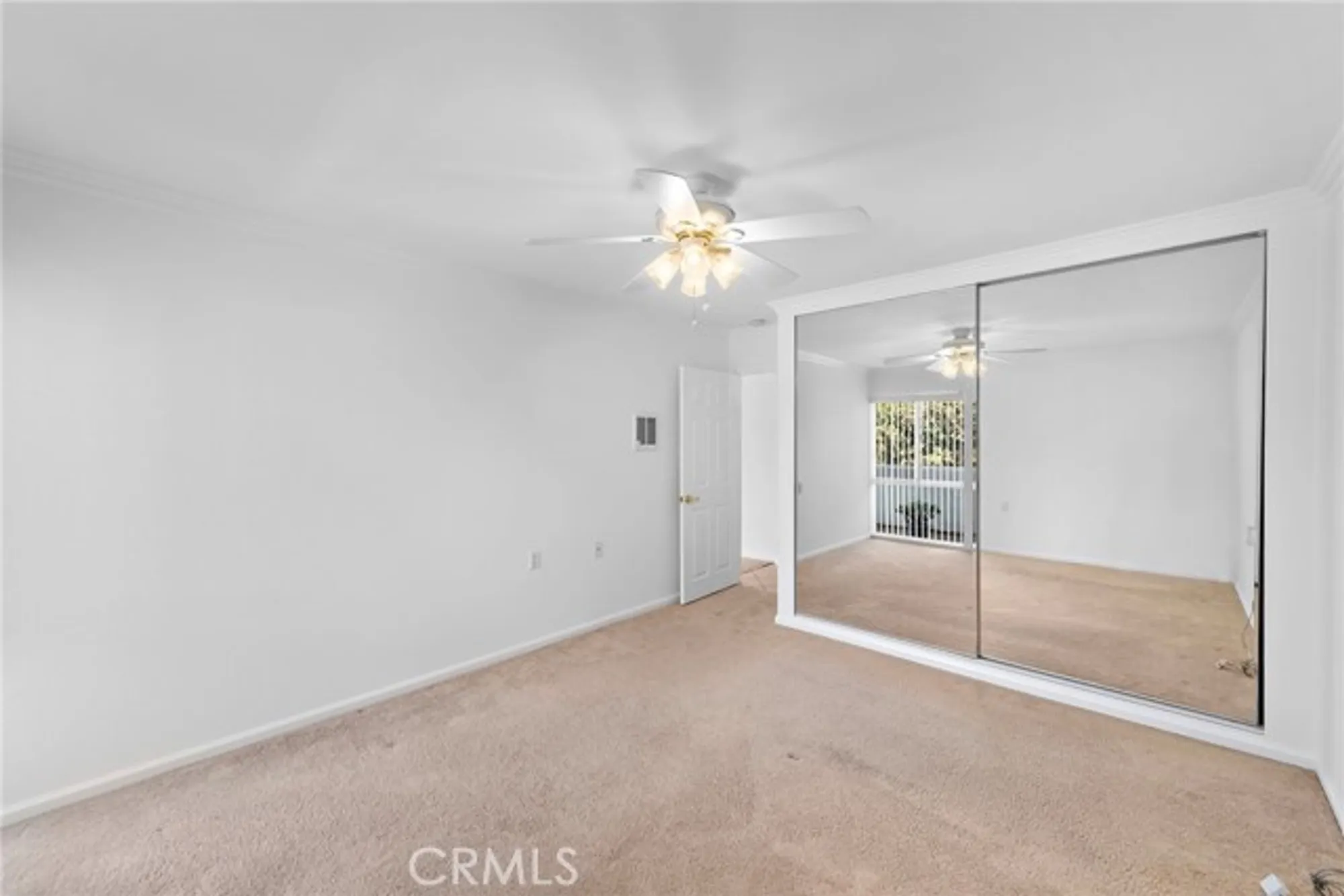 Property Slideshow image 13 of 44 | 2276 via o, Laguna Woods, CA, 92637