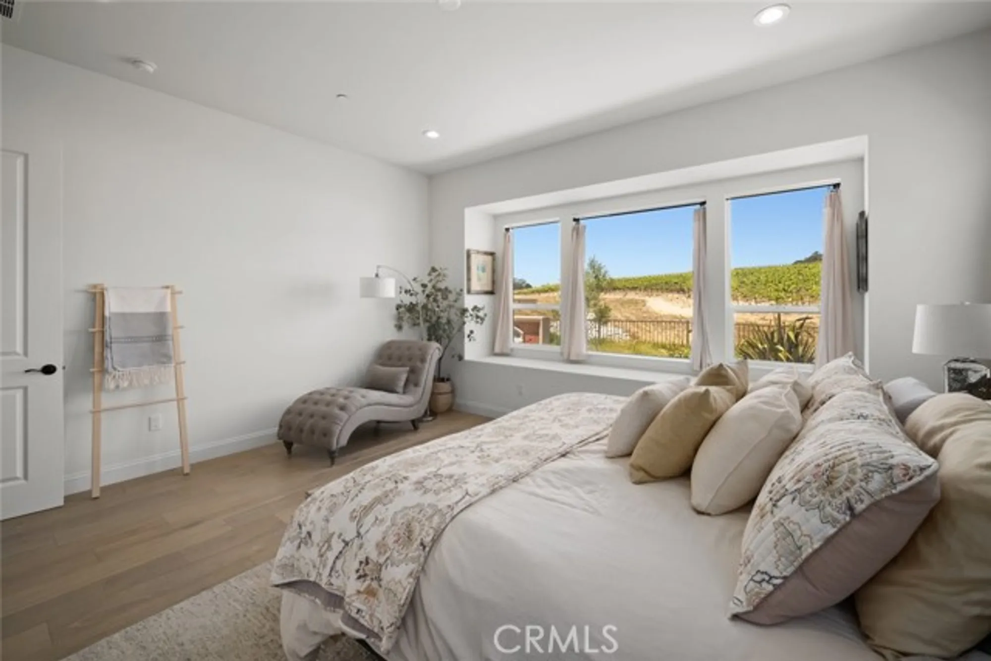 Property Slideshow image 35 of 60 | 1330 riley ln, Nipomo, CA, 93444