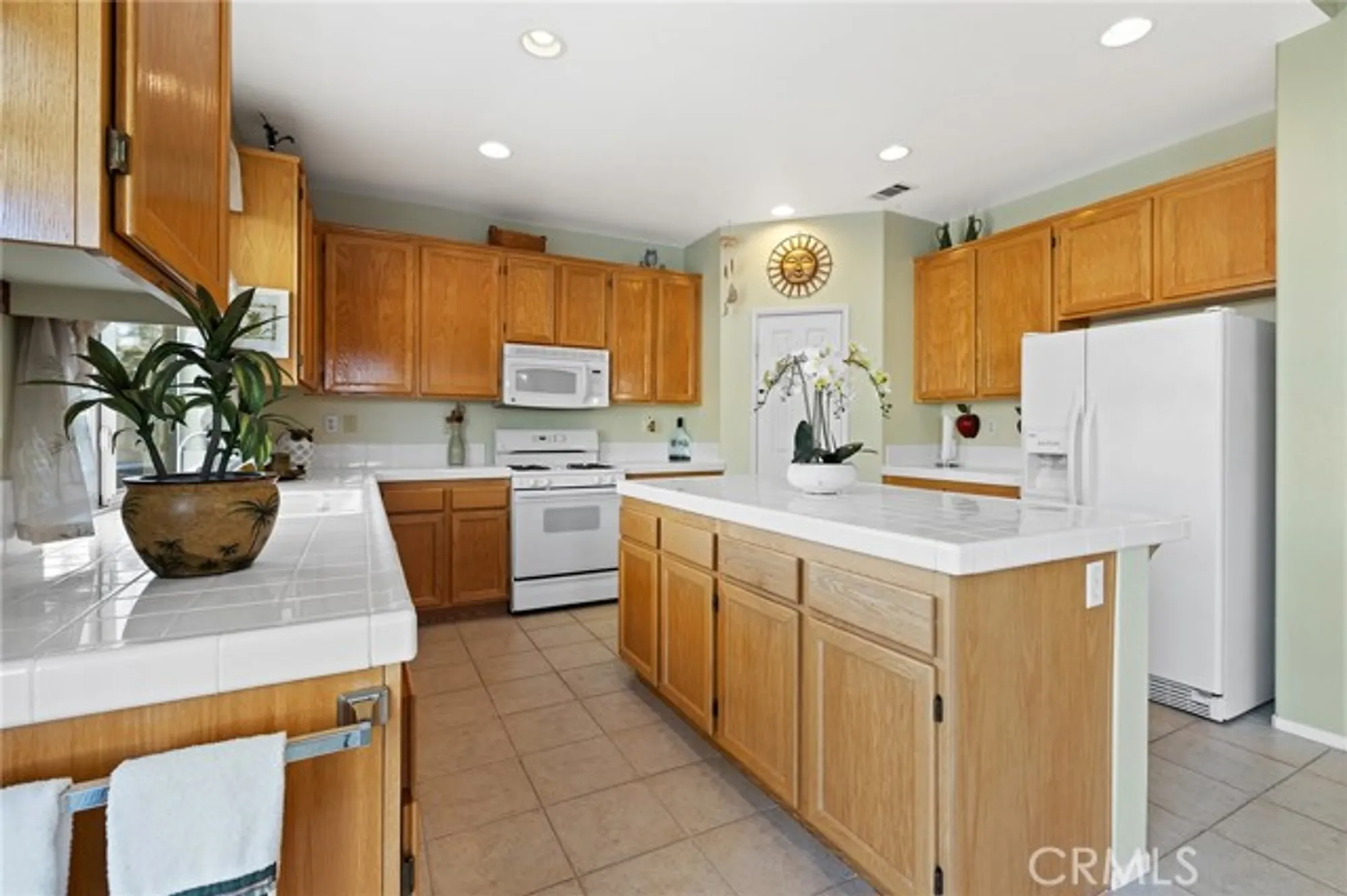 Property Slideshow image 12 of 60 | 28980 raintree dr, Menifee, CA, 92584