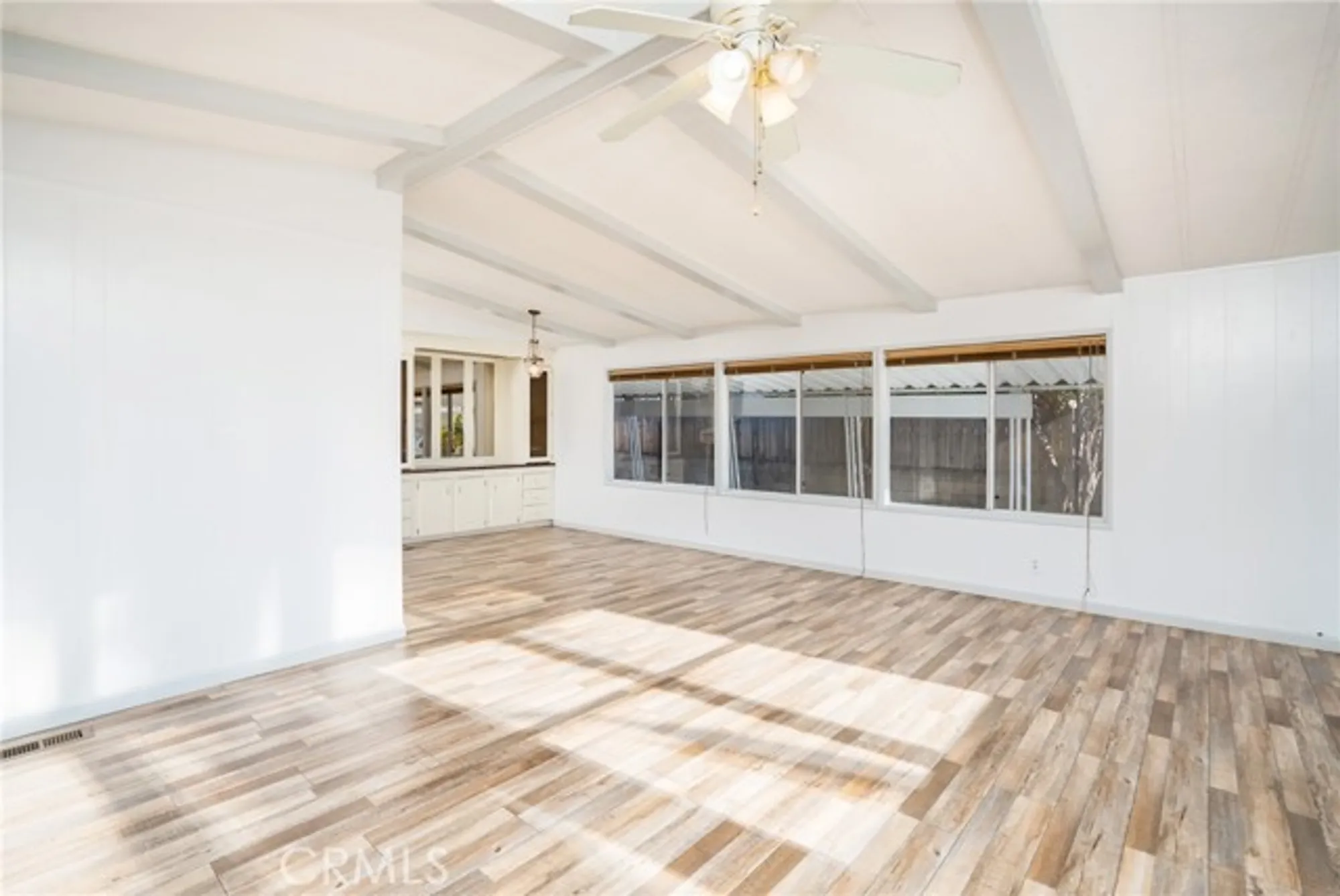 Property Slideshow image 16 of 50 | 38200 via del largo, Murrieta, CA, 92563