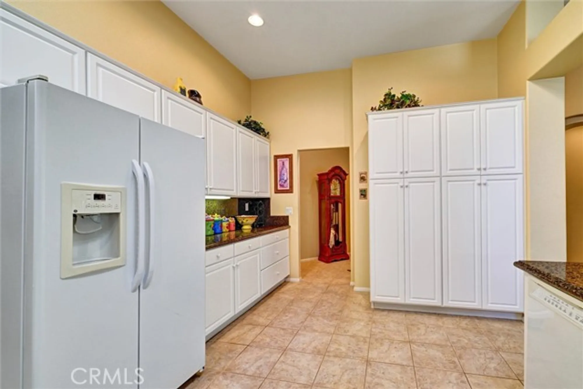 Property Slideshow image 14 of 34 | 39946 via graziana, Murrieta, CA, 92562