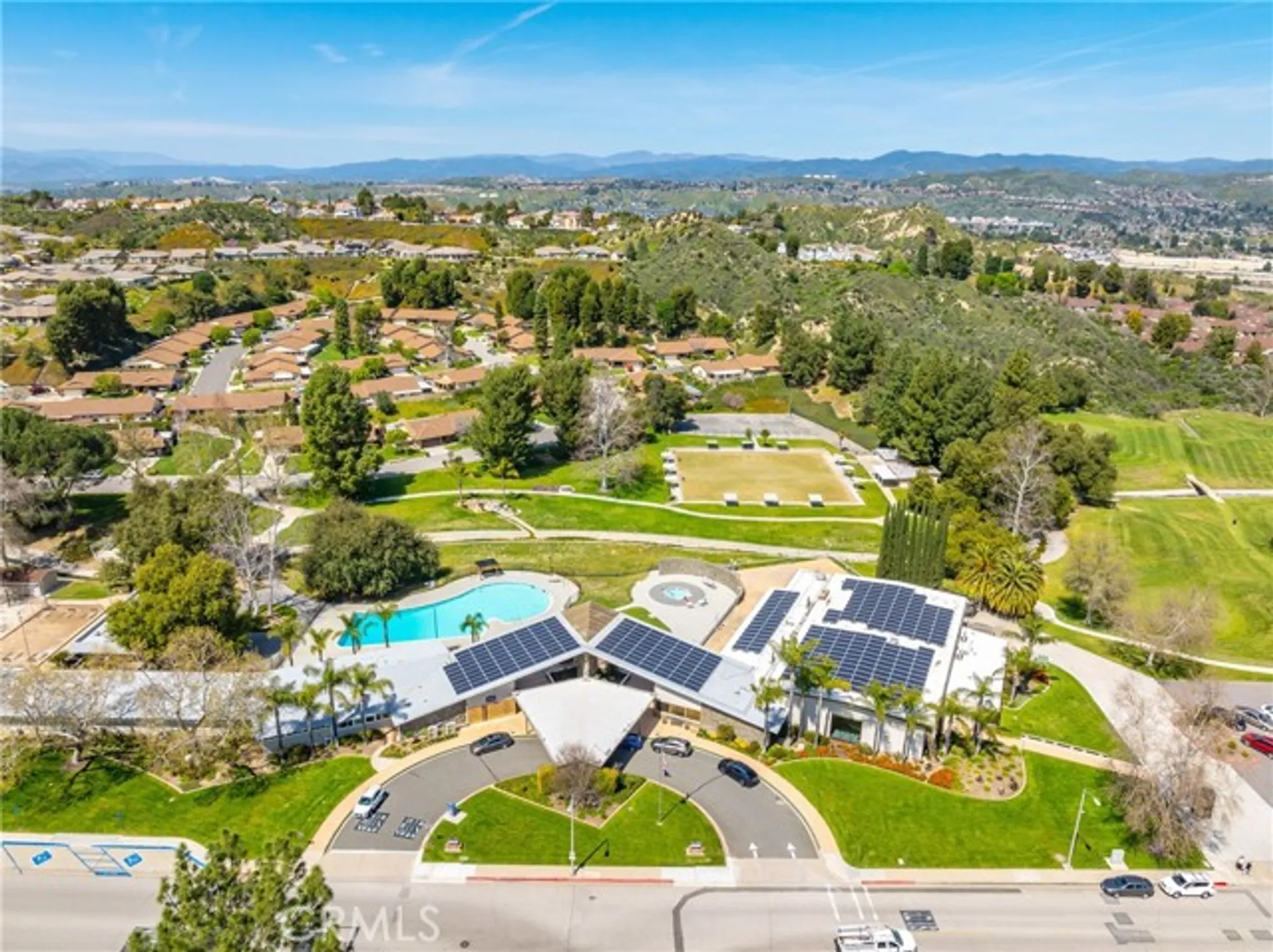 Property Slideshow image 26 of 30 | 19427 oak crossing rd, Newhall, CA, 91321