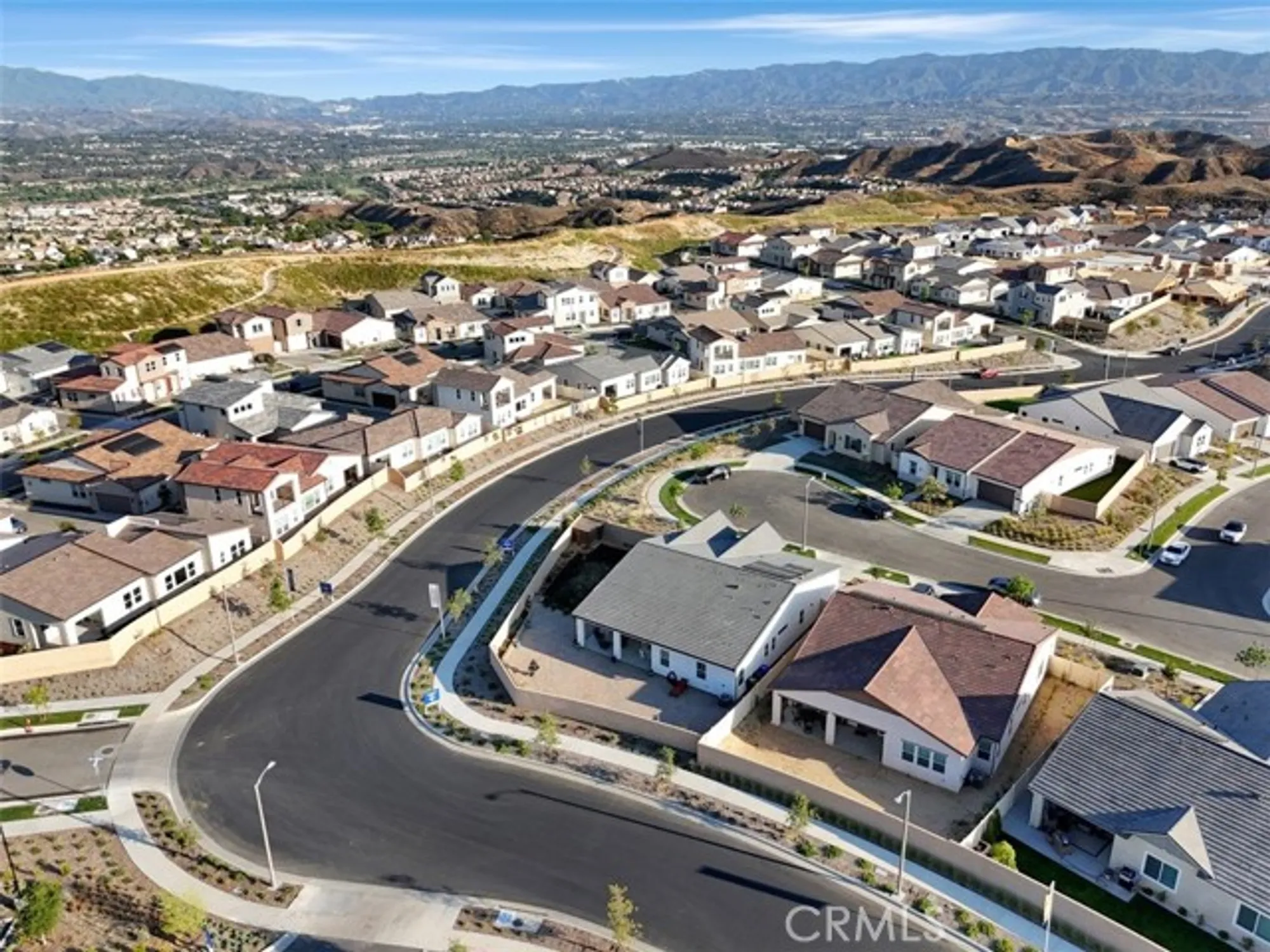 Property Slideshow image 37 of 60 | 24501 via sendero, Valencia, CA, 91354