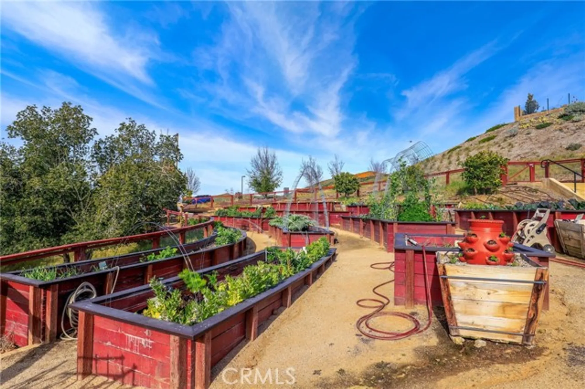 Property Slideshow image 27 of 55 | 24190 evesong dr, Corona, CA, 92883