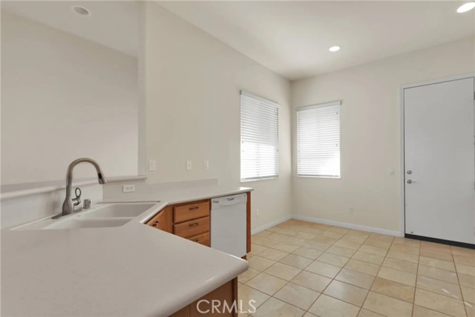 Property Slideshow image 11 of 35 | 10479 bridge haven rd, Apple Valley, CA, 92308