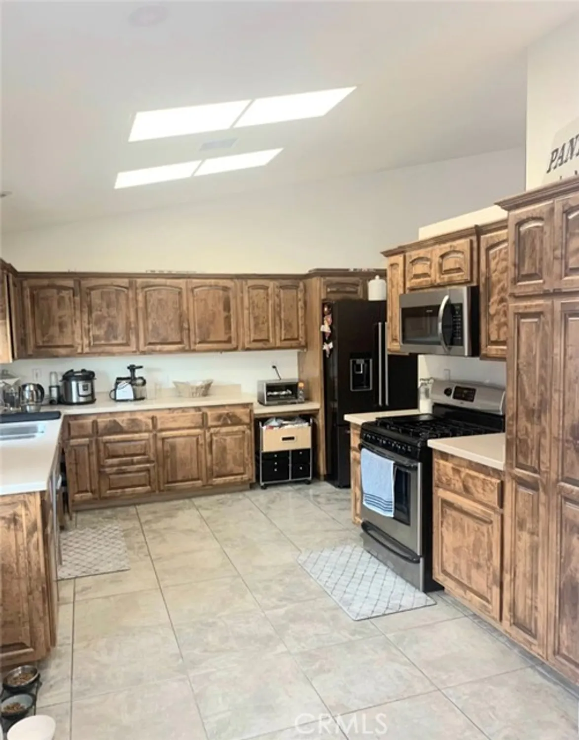 Property Slideshow image 10 of 14 | 40833 caballero dr, Cherry Valley, CA, 92223