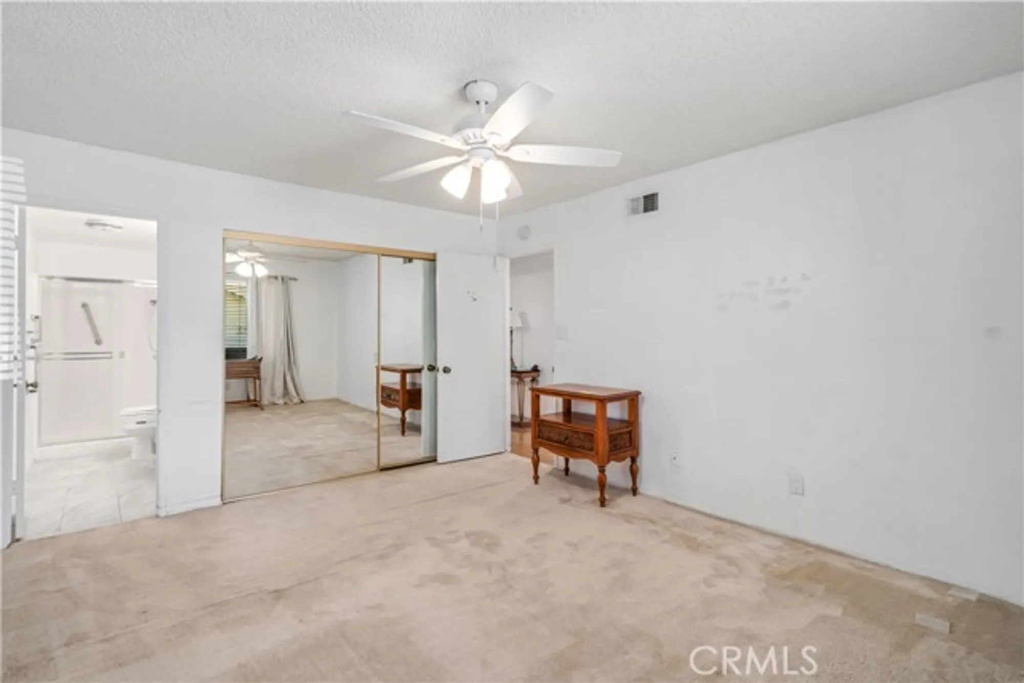 Property Slideshow image 15 of 30 | 19427 oak crossing rd, Newhall, CA, 91321