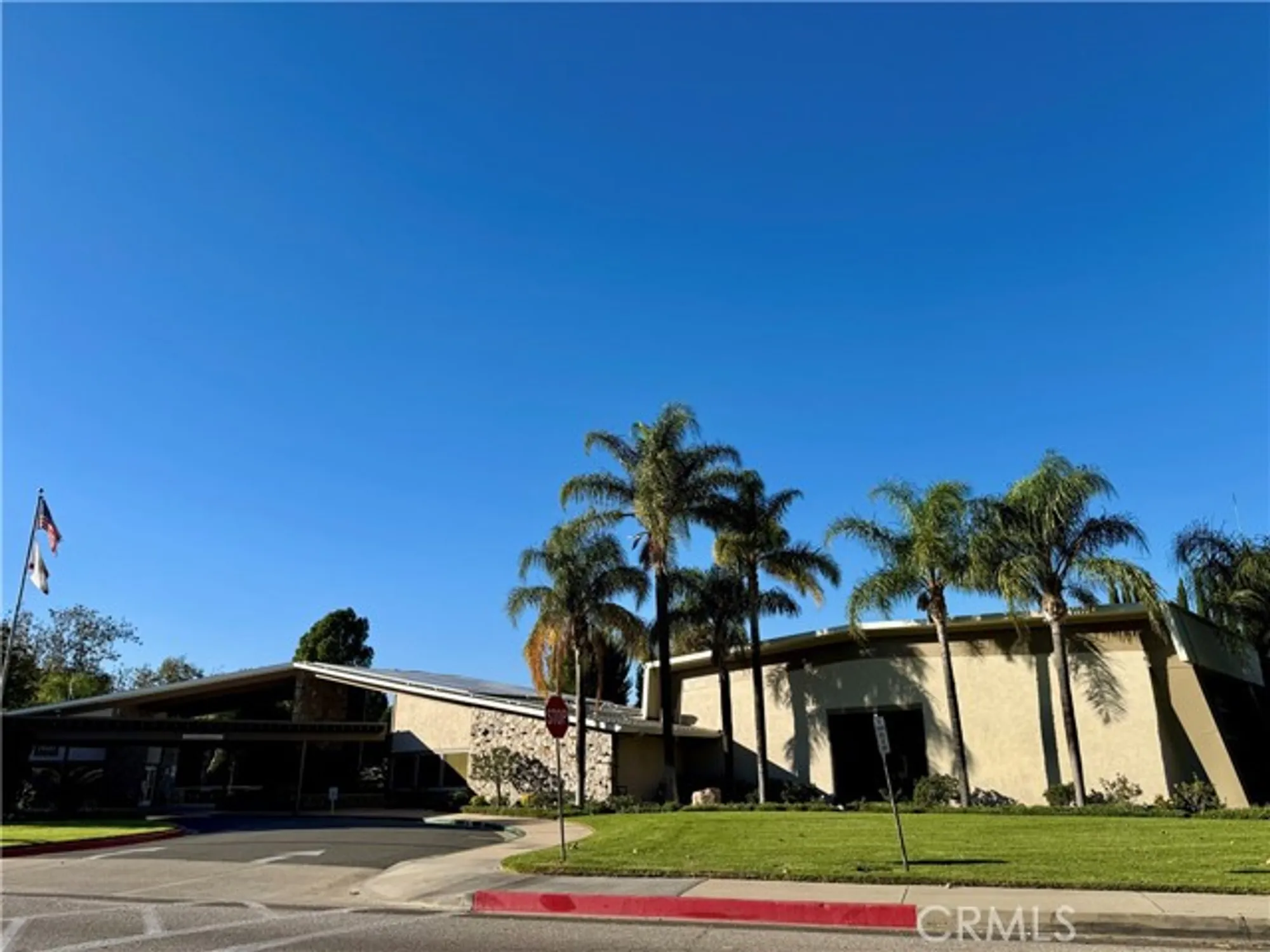 Property Slideshow image 13 of 13 | 19152 avenue of the oaks b, Newhall, CA, 91321