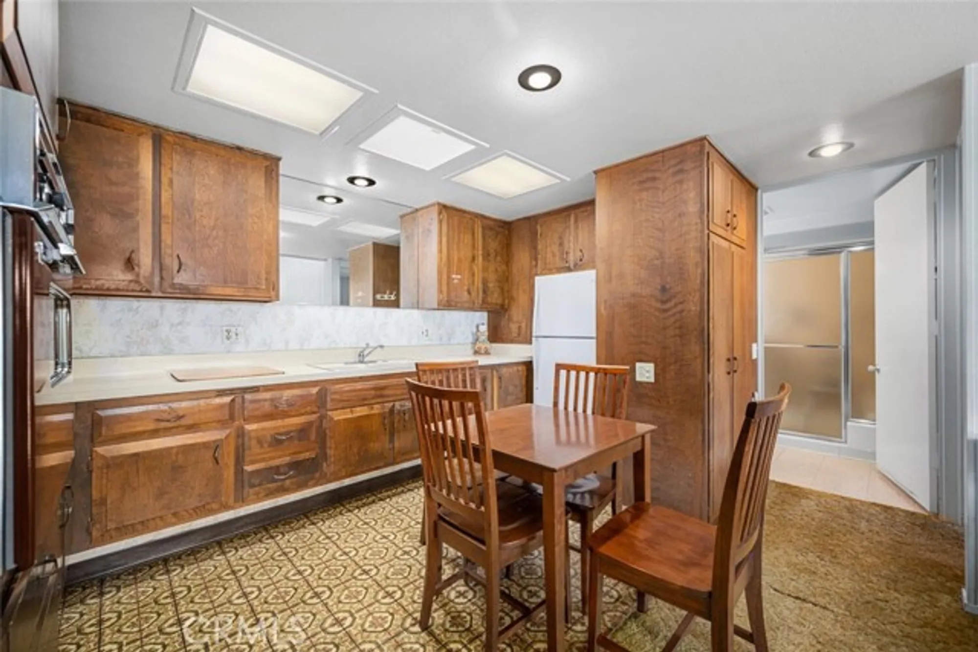 Property Slideshow image 33 of 34 | 1075 brookline rd, Seal Beach, CA, 90740