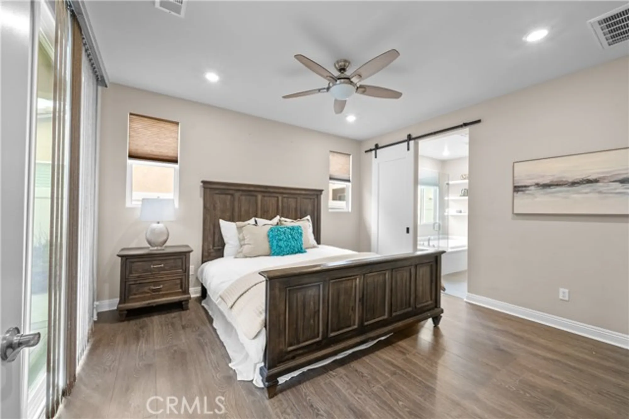 Property Slideshow image 14 of 34 | 20552 galloway dr, Santa Clarita, CA, 91350