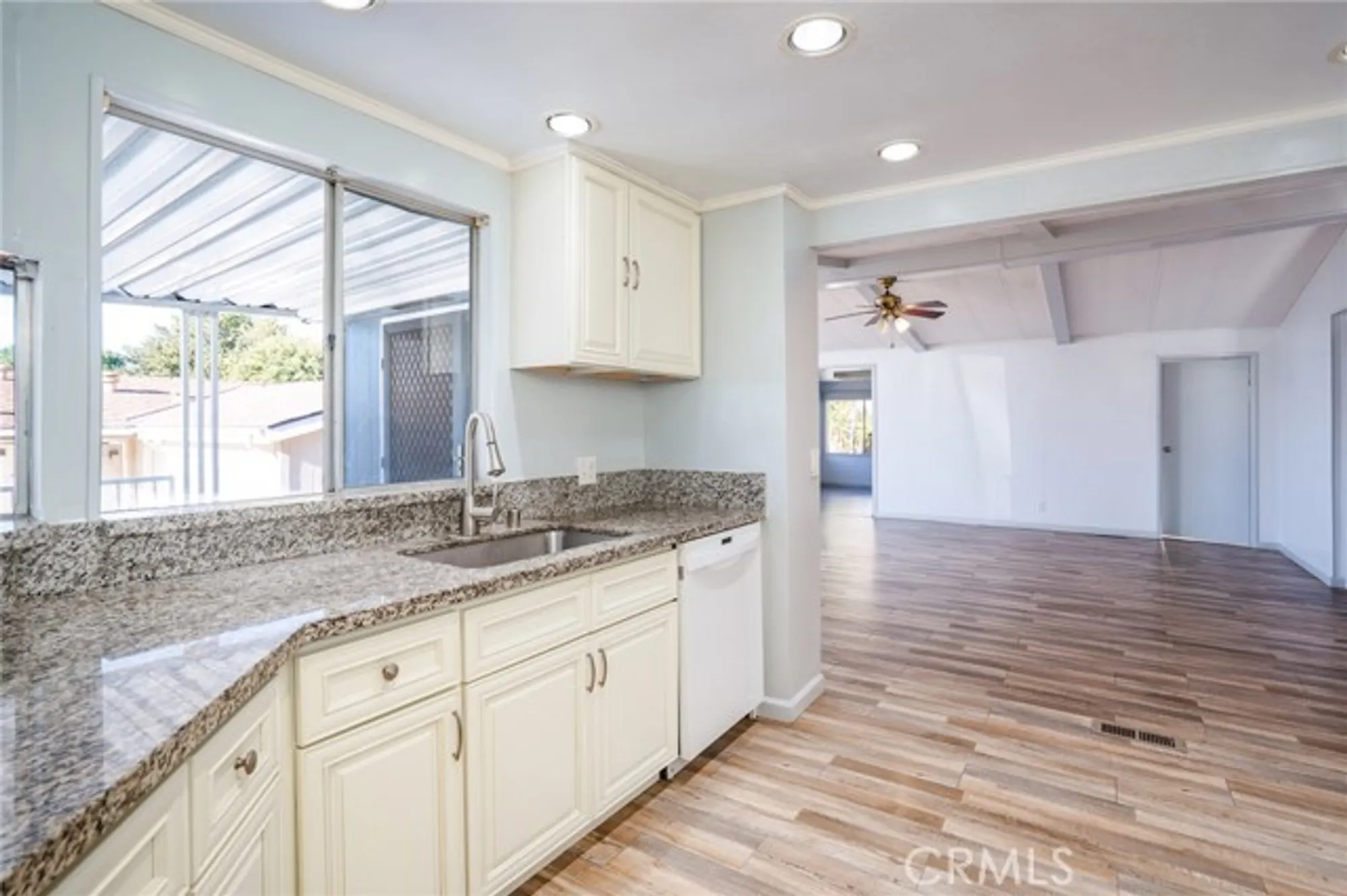Property Slideshow image 10 of 50 | 38200 via del largo, Murrieta, CA, 92563