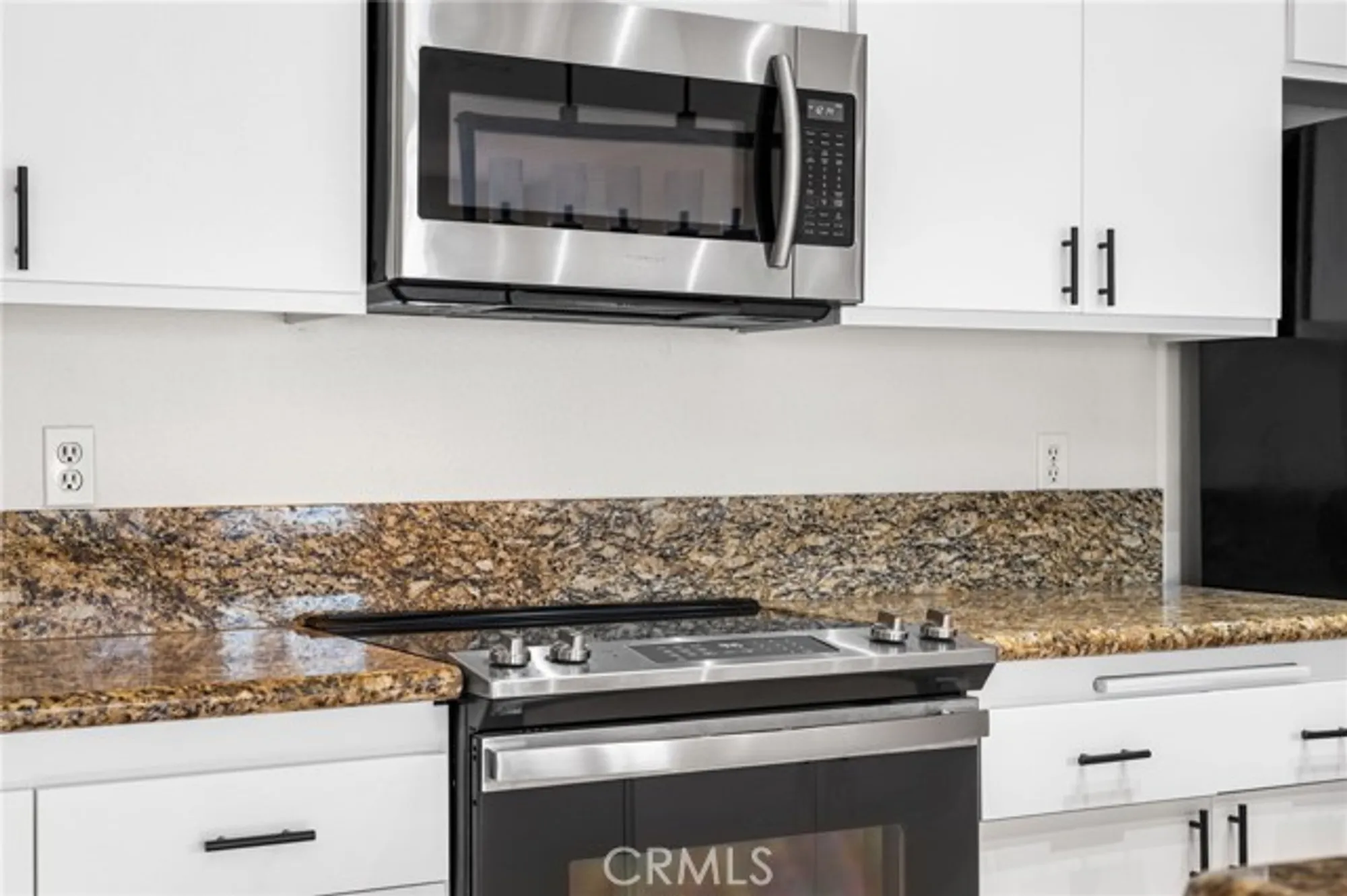 Property Slideshow image 13 of 35 | 4655 barcelona way, Oceanside, CA, 92056