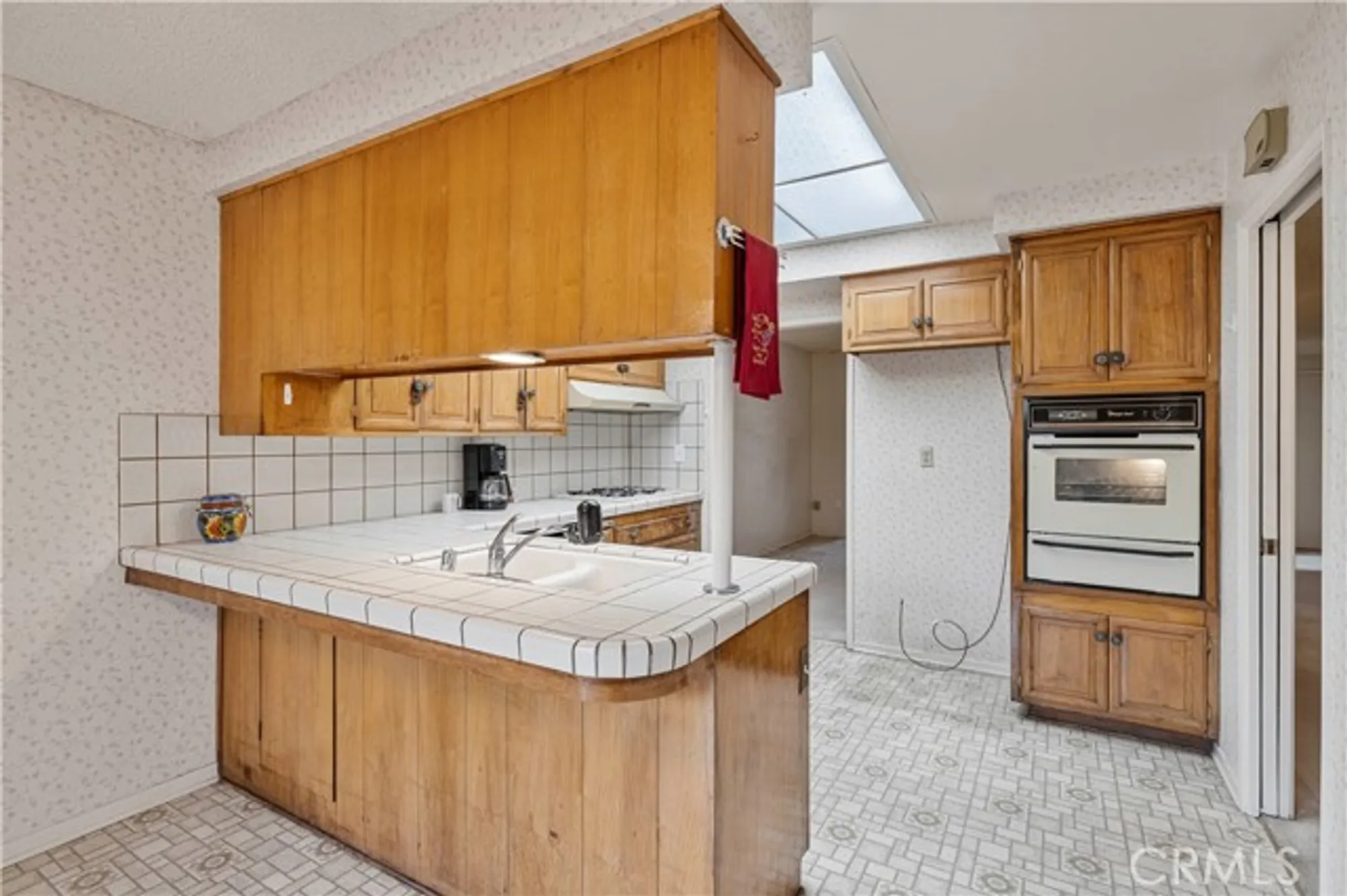 Property Slideshow image 6 of 34 | 26838 avenue of the oaks c, Newhall, CA, 91321