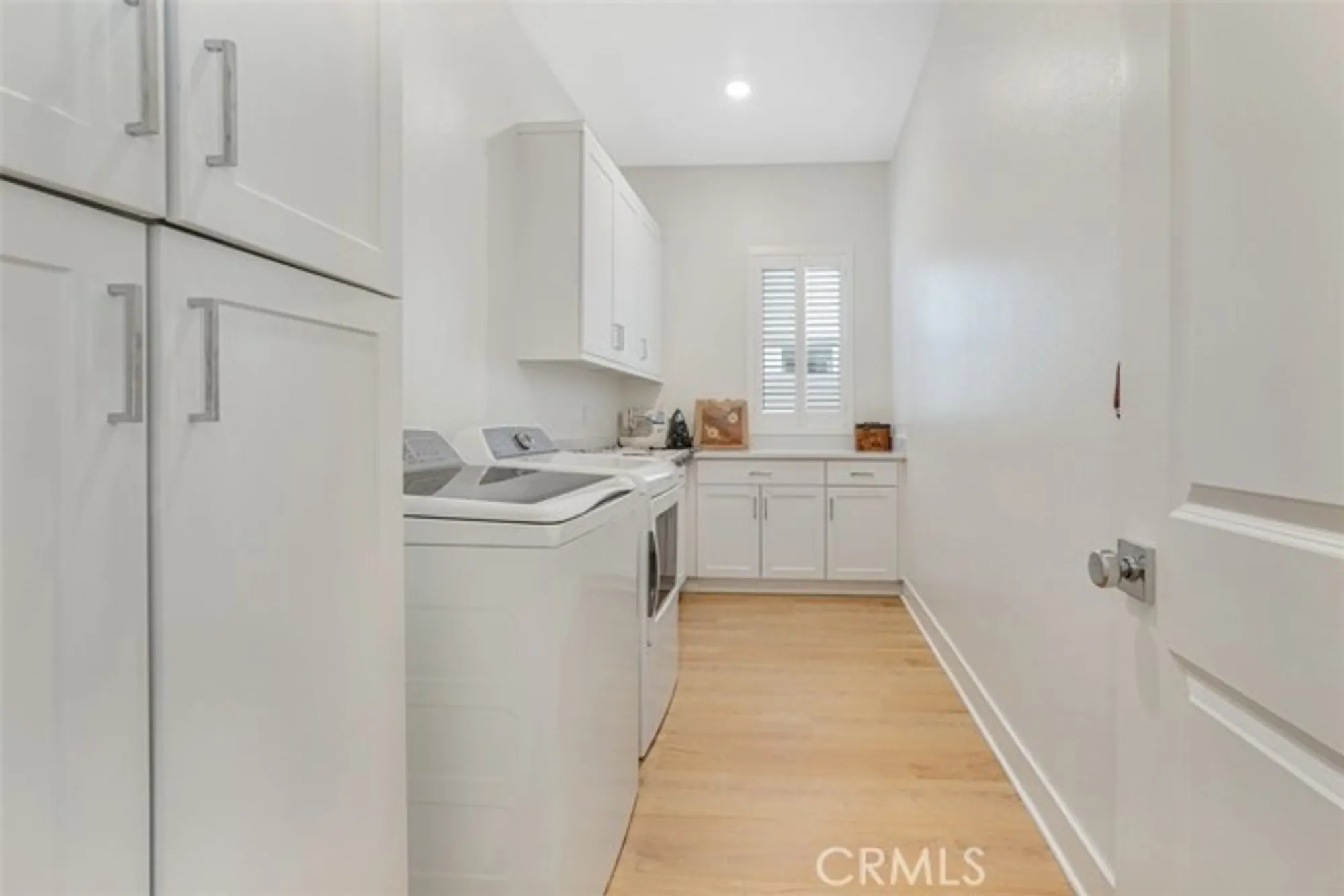 Property Slideshow image 18 of 60 | 24501 via sendero, Valencia, CA, 91354