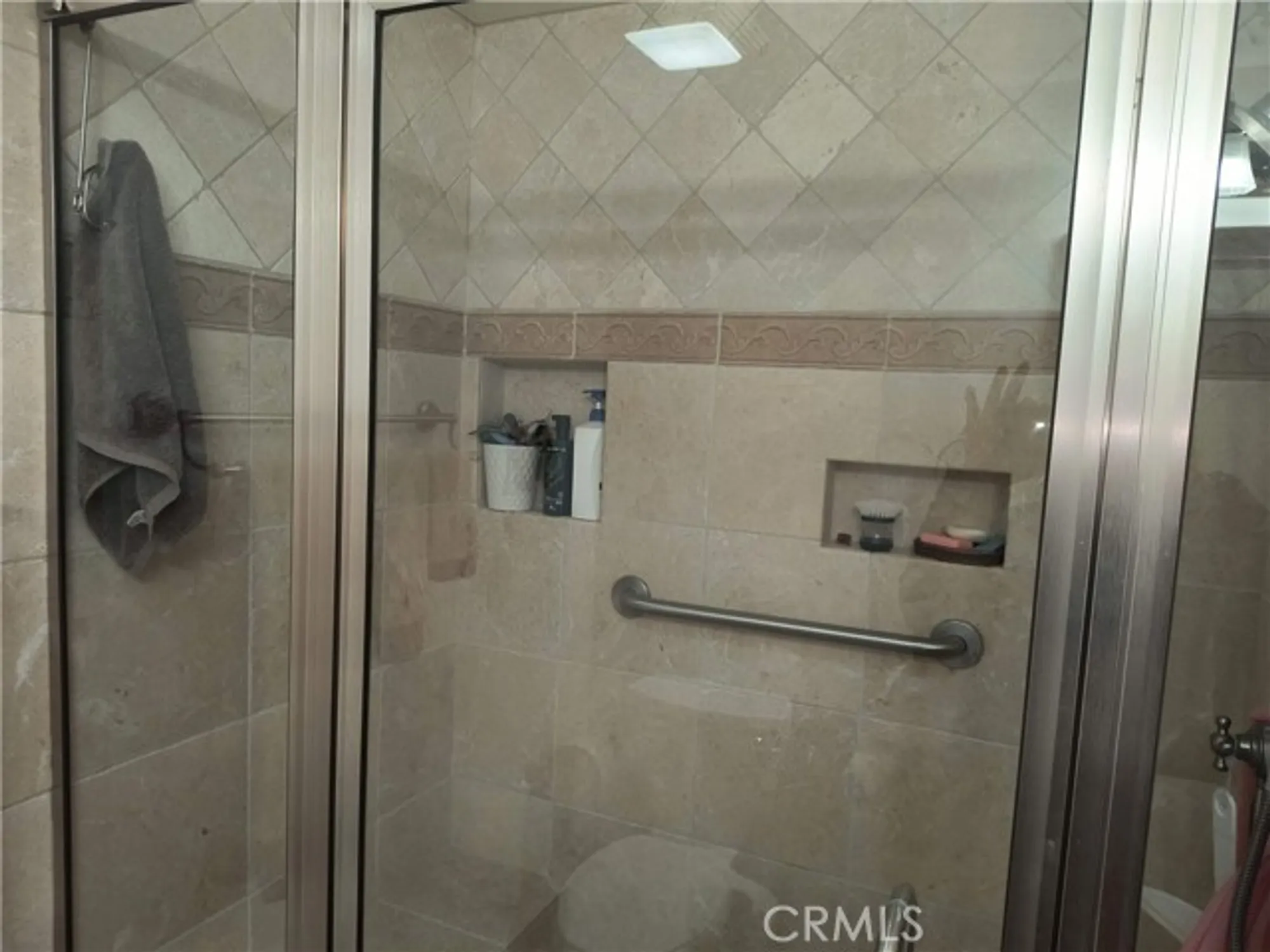 Property Slideshow image 7 of 14 | 19335 oak crossing rd, Newhall, CA, 91321