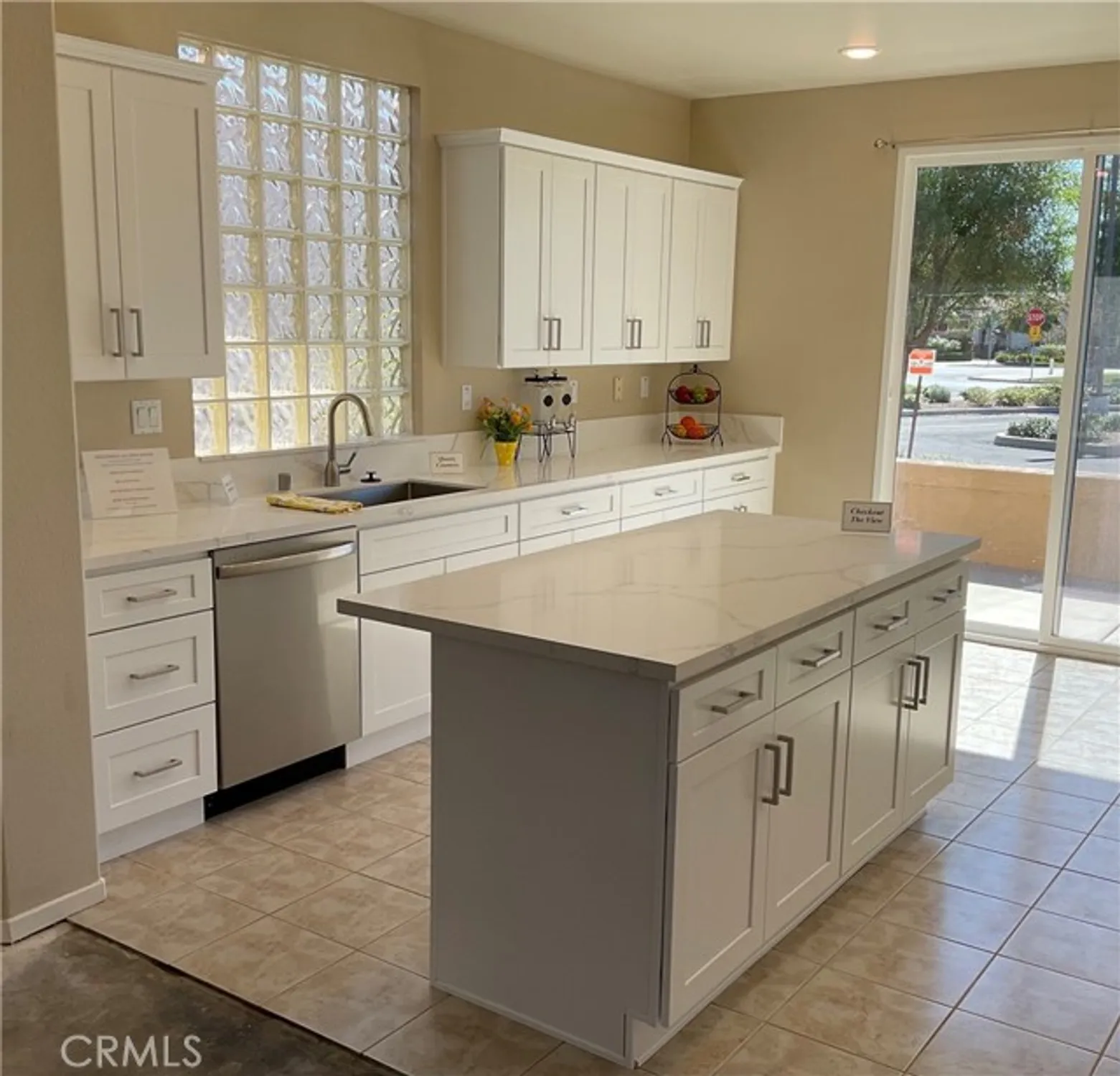 Property Slideshow image 10 of 42 | 8251 triplett ln, Hemet, CA, 92545