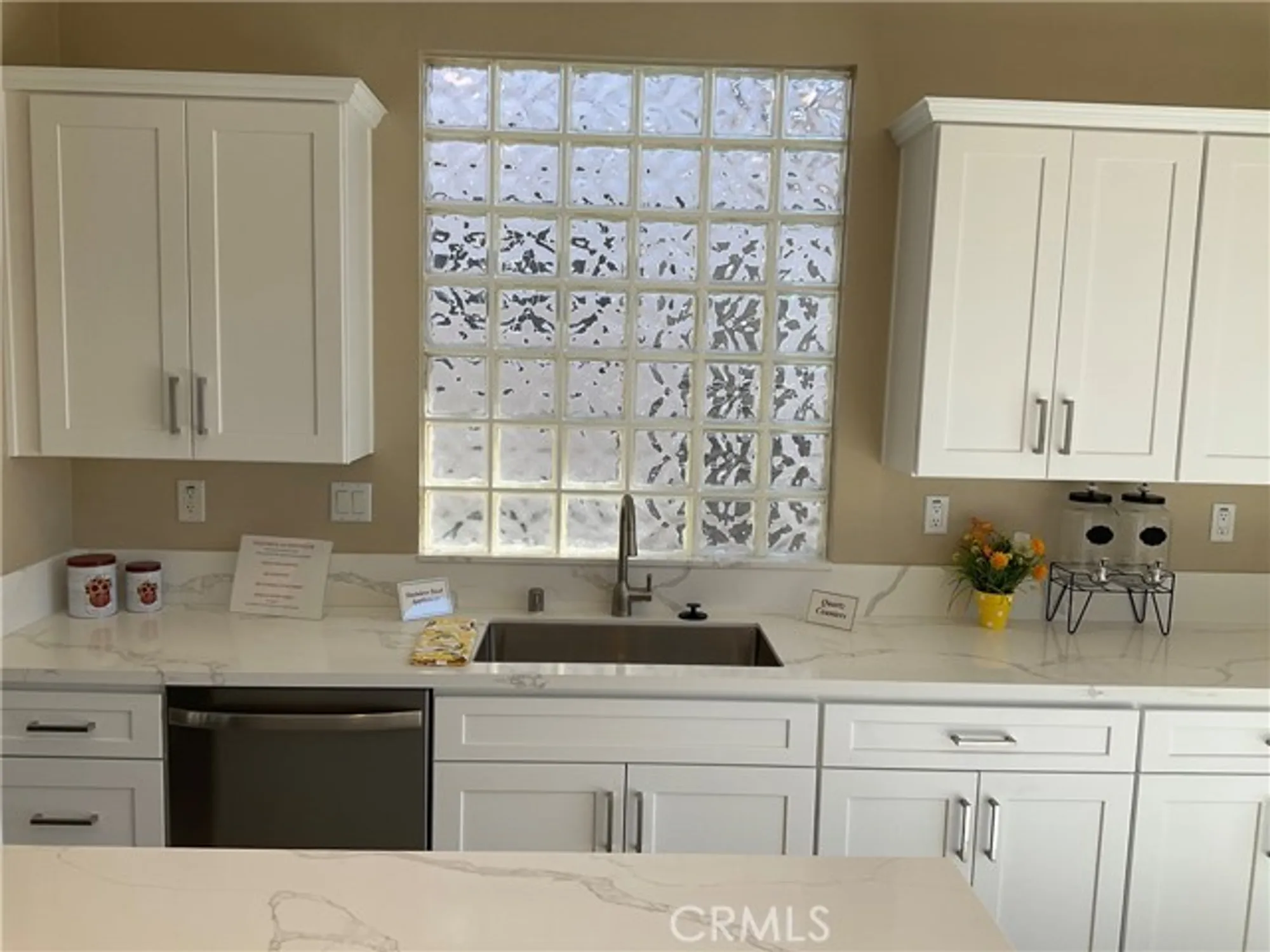 Property Slideshow image 7 of 42 | 8251 triplett ln, Hemet, CA, 92545