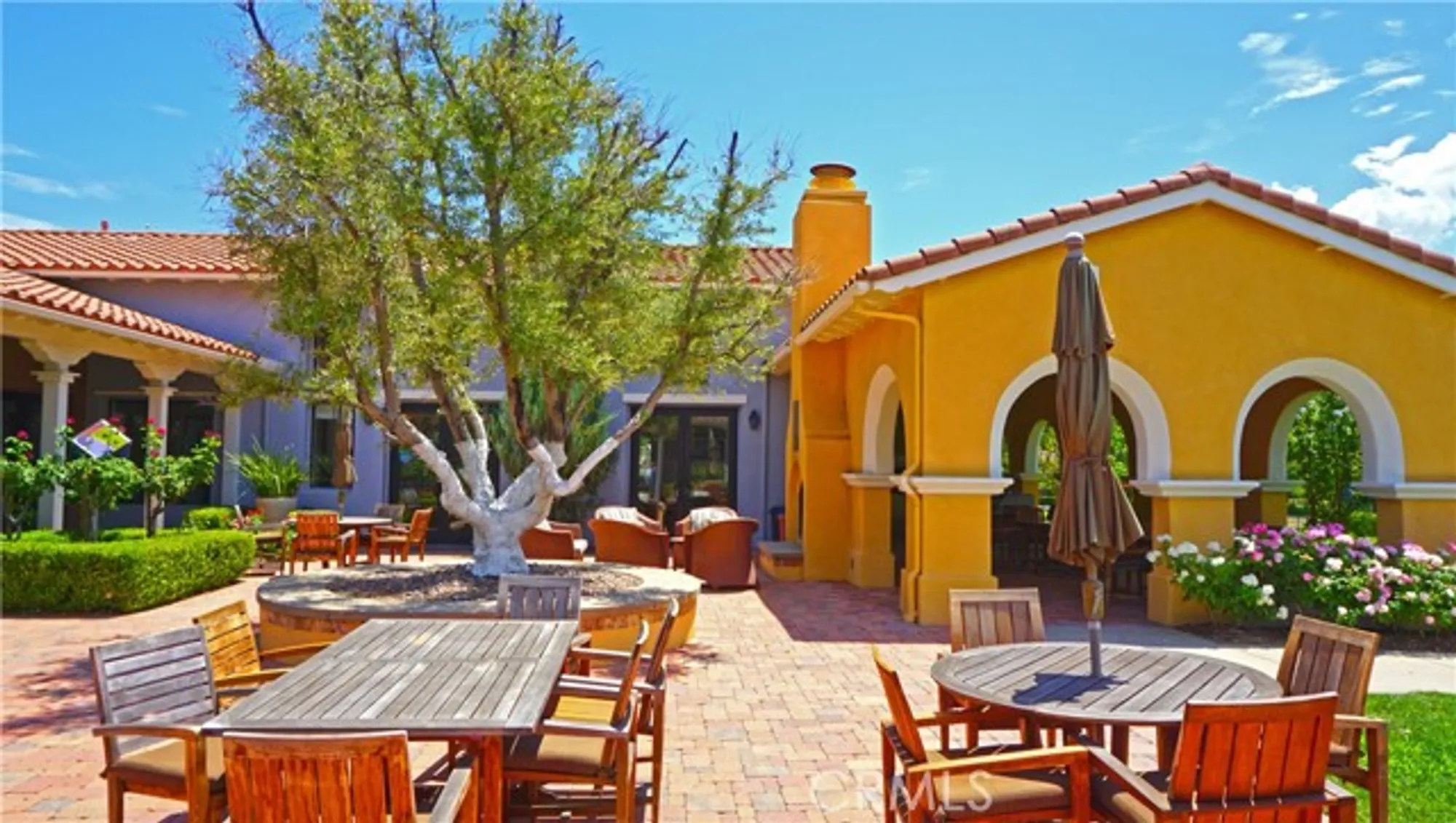 Property Slideshow image 14 of 25 | 23880 belcaro ct, Valencia, CA, 91354