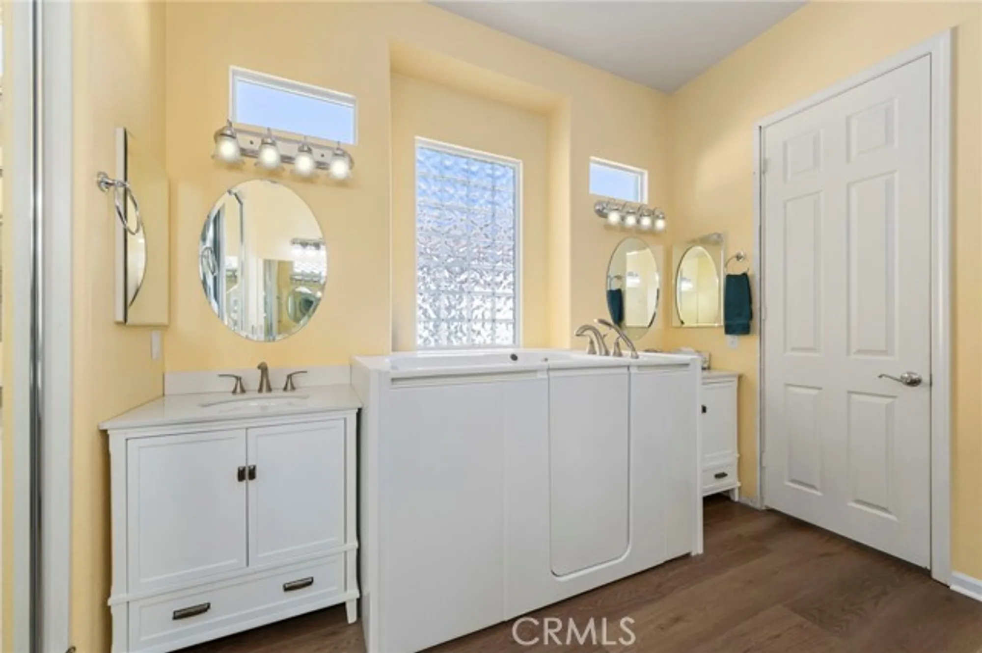 Property Slideshow image 10 of 27 | 24460 lupine ln, Corona, CA, 92883