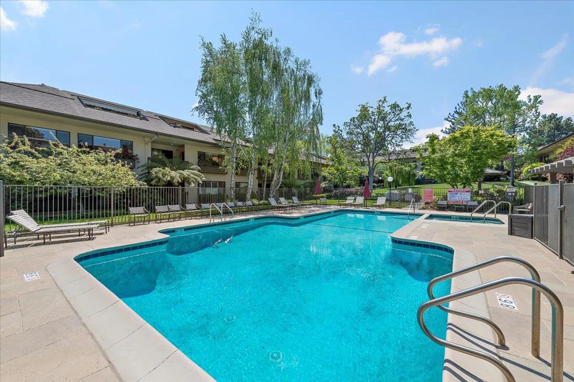 Property Slideshow image 16 of 24 | 2140 santa cruz ave, Menlo Park, CA, 94025