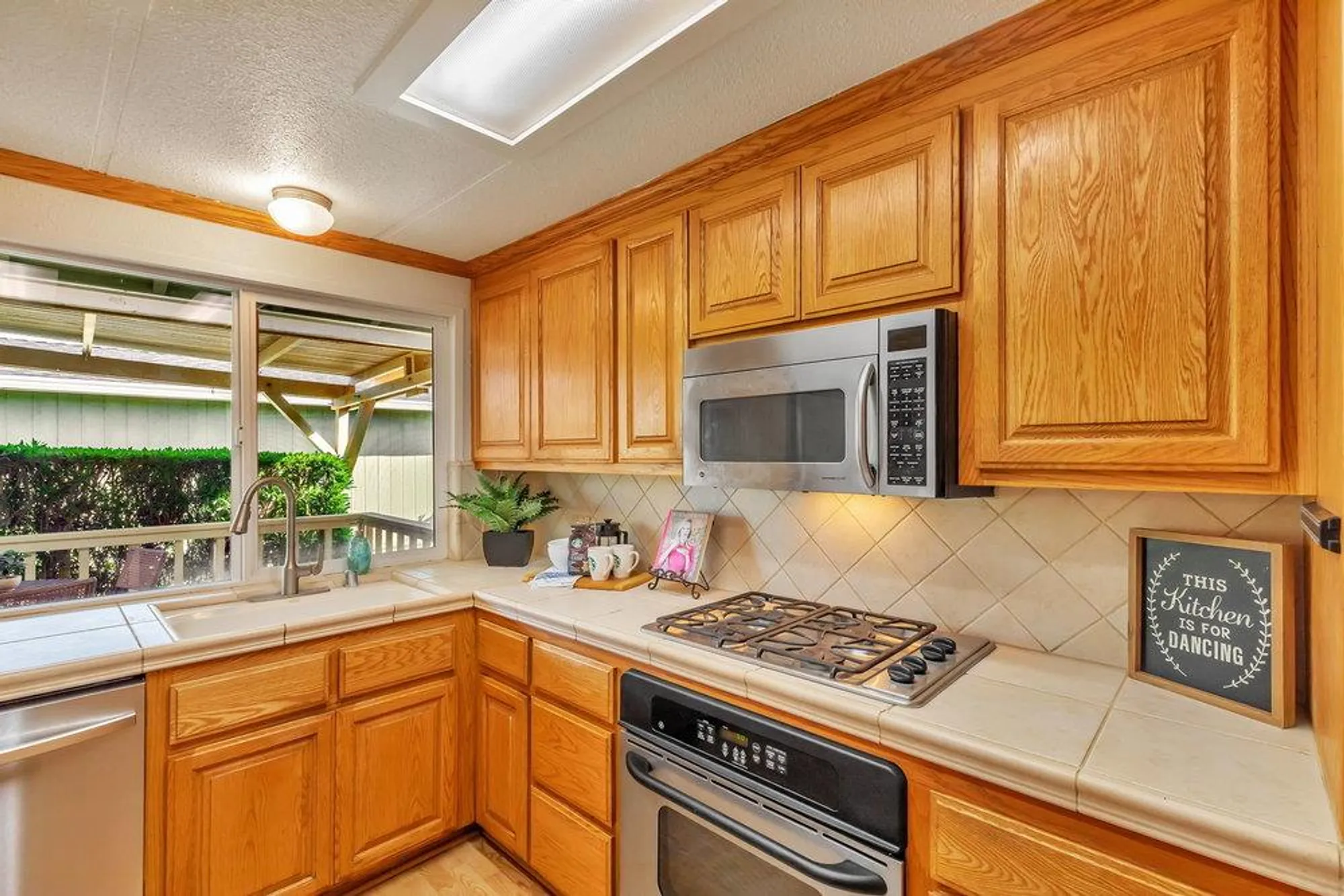 Property Slideshow image 15 of 36 | 199 leisure dr # 199, Morgan Hill, CA, 95037