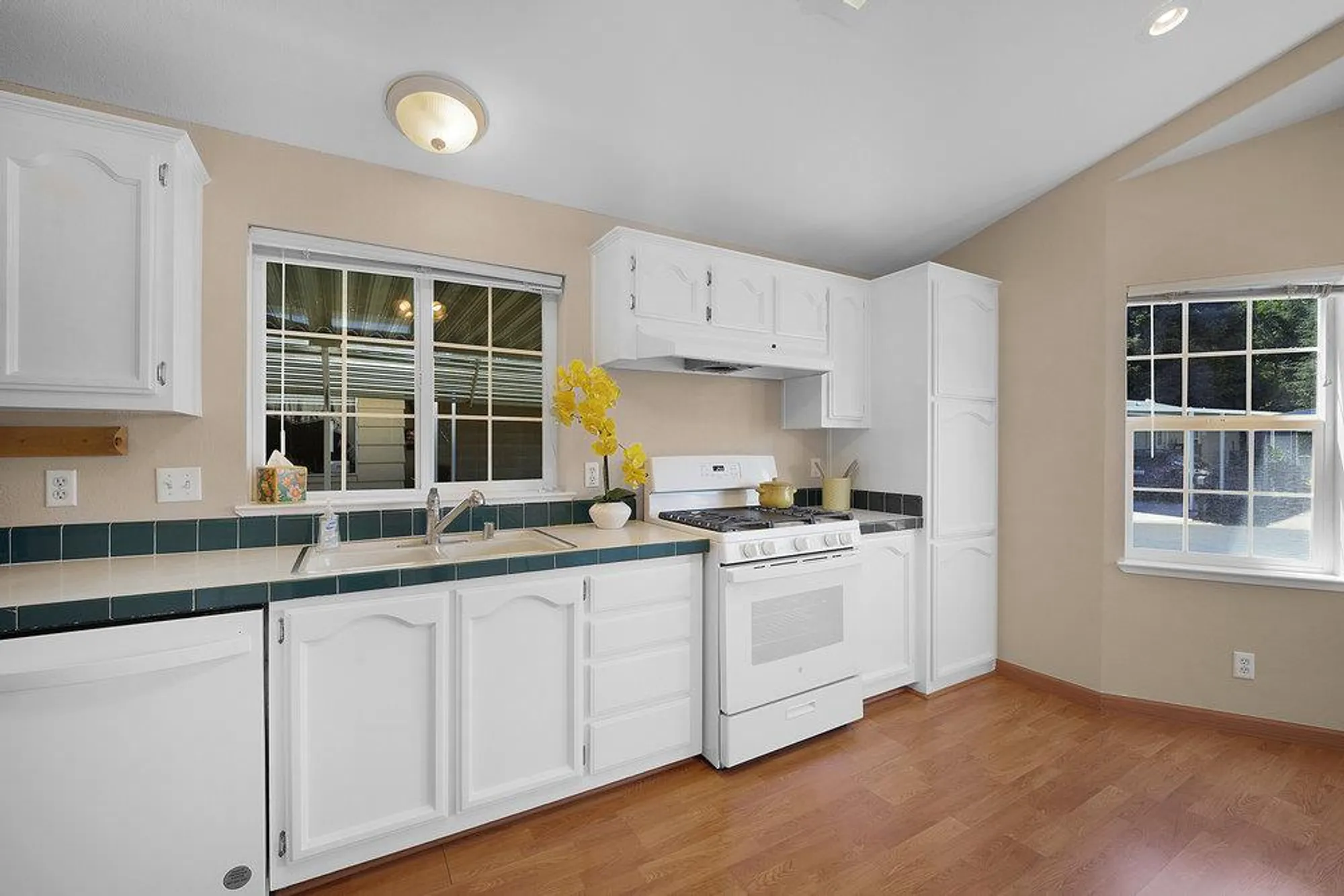 Property Slideshow image 11 of 31 | 97 melody ln # 97, Morgan Hill, CA, 95037