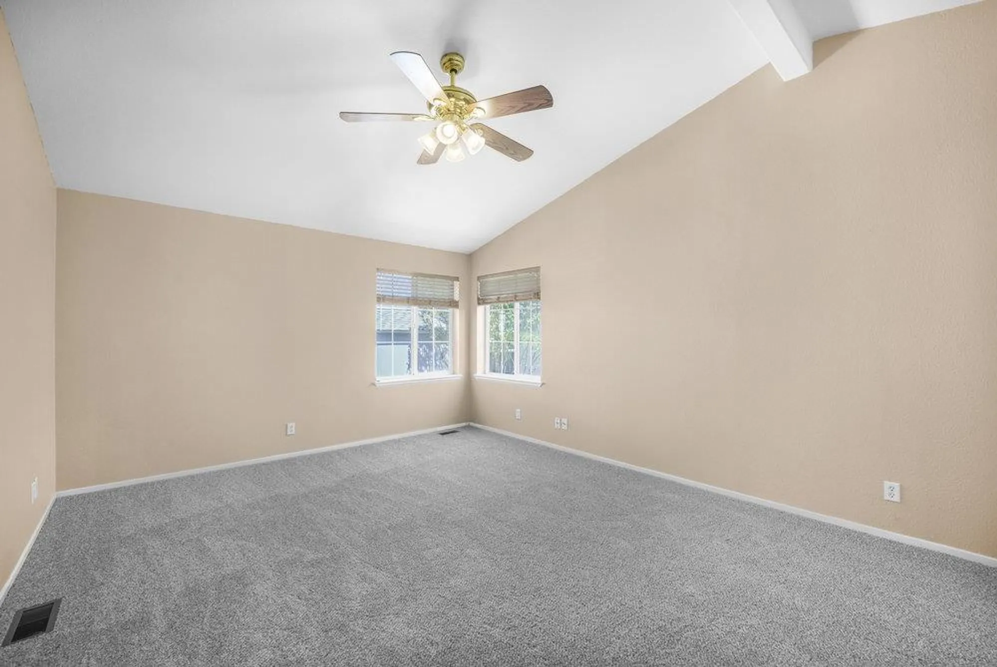 Property Slideshow image 13 of 31 | 97 melody ln # 97, Morgan Hill, CA, 95037