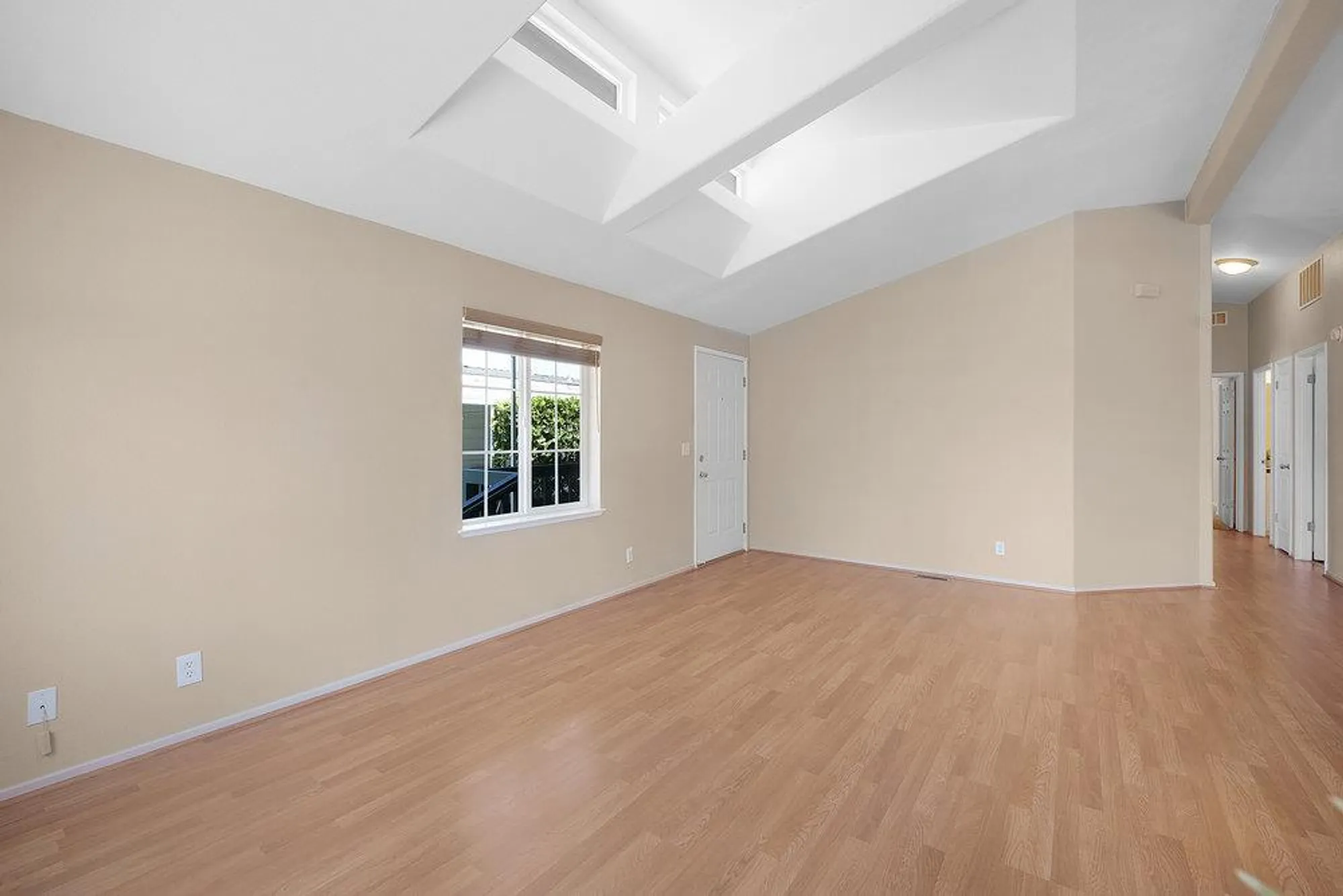 Property Slideshow image 3 of 31 | 97 melody ln # 97, Morgan Hill, CA, 95037