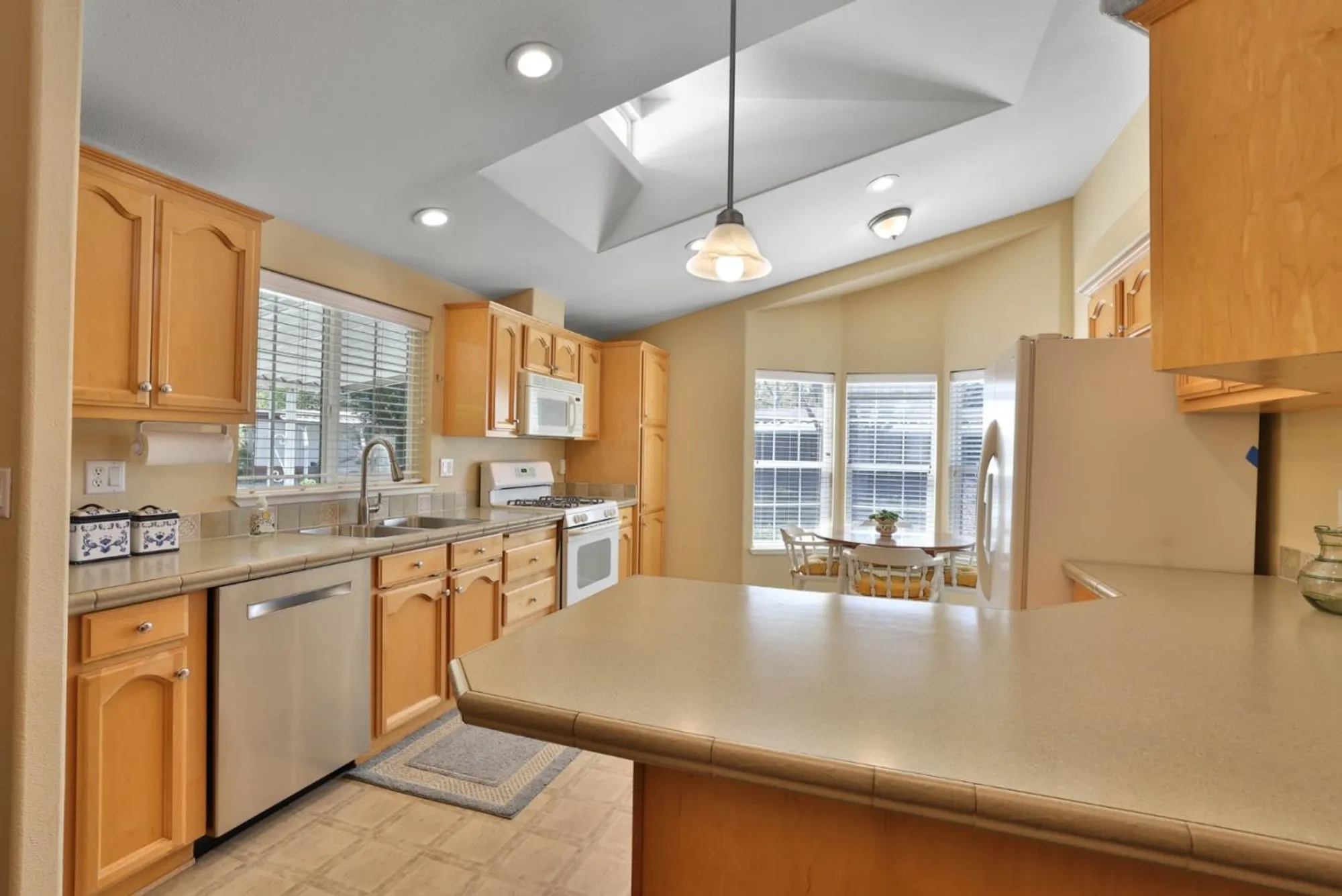 Property Slideshow image 6 of 35 | 42 dewey cir # 42, Morgan Hill, CA, 95037