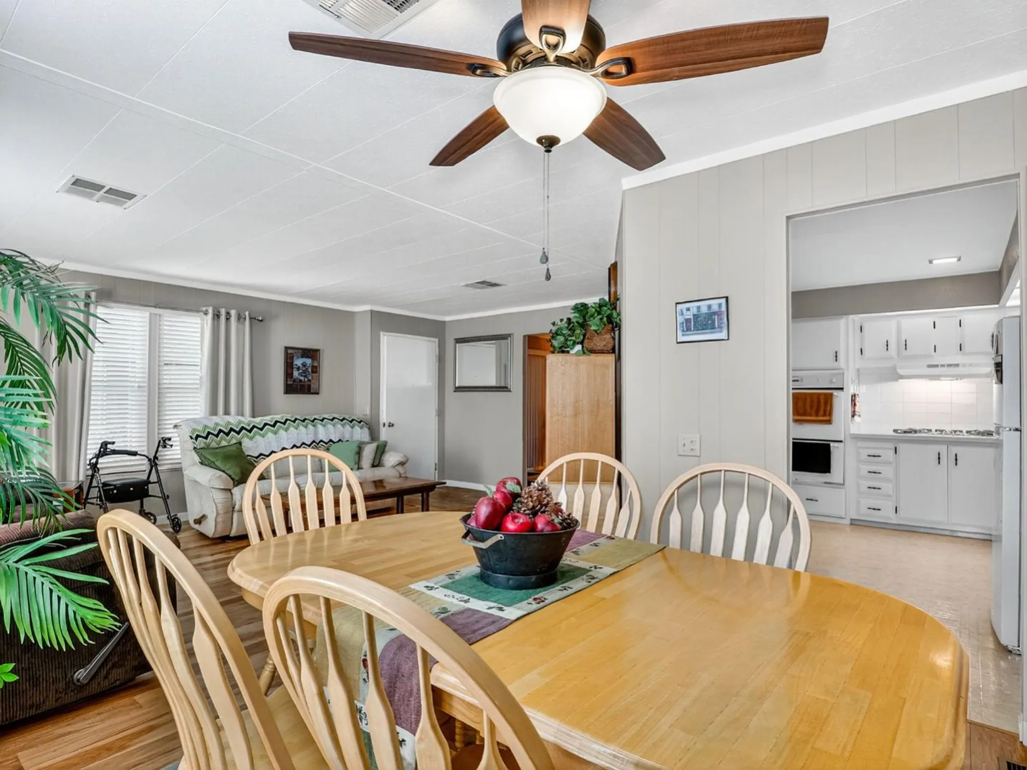 Property Slideshow image 13 of 35 | 136 vinewood ln # 136, Morgan Hill, CA, 95037