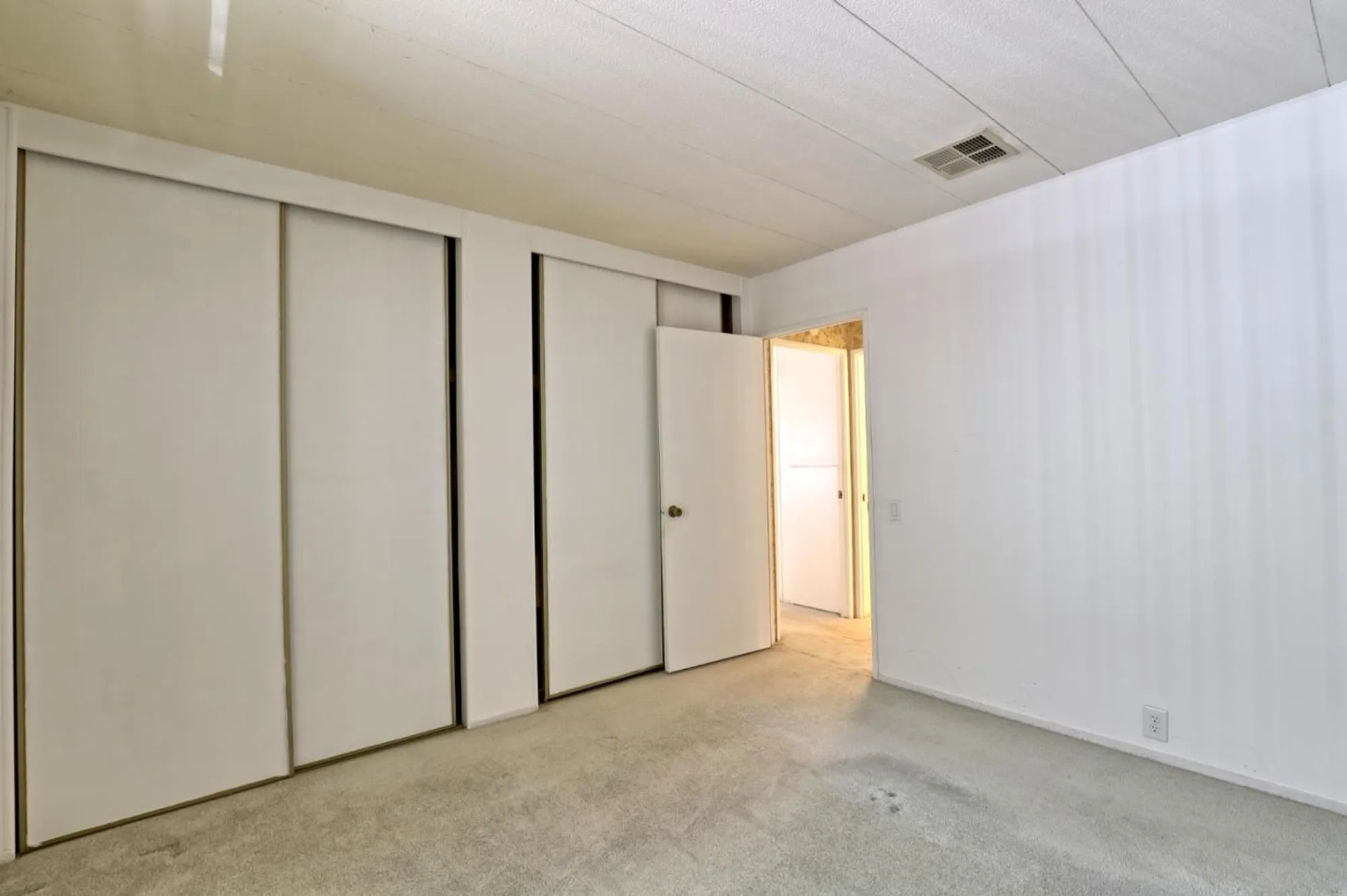 Property Slideshow image 16 of 28 | 56 creekside dr # 56, Morgan Hill, CA, 95037