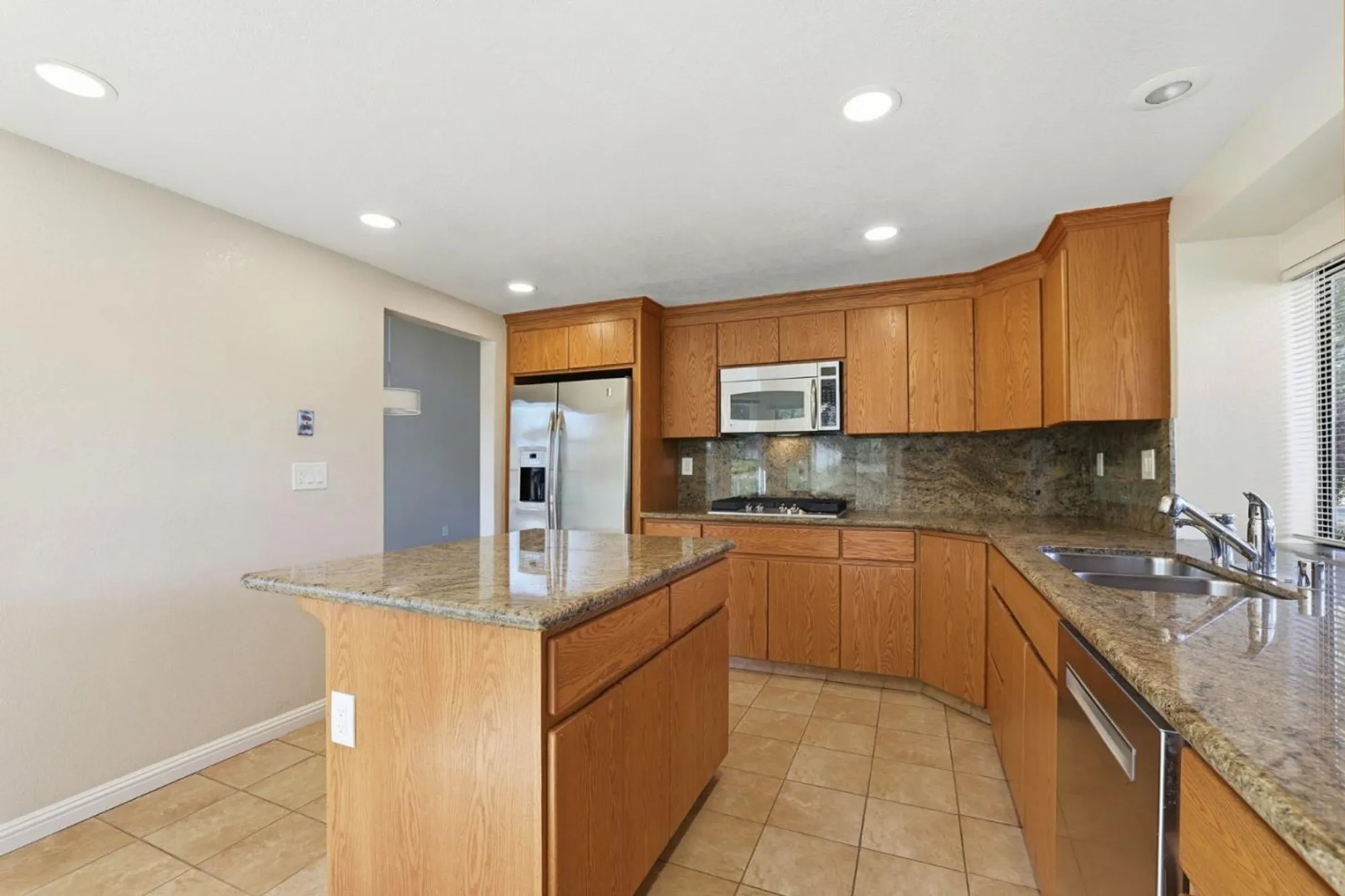 Property Slideshow image 42 of 52 | 3120 lake trasimeno dr, San Jose, CA, 95135