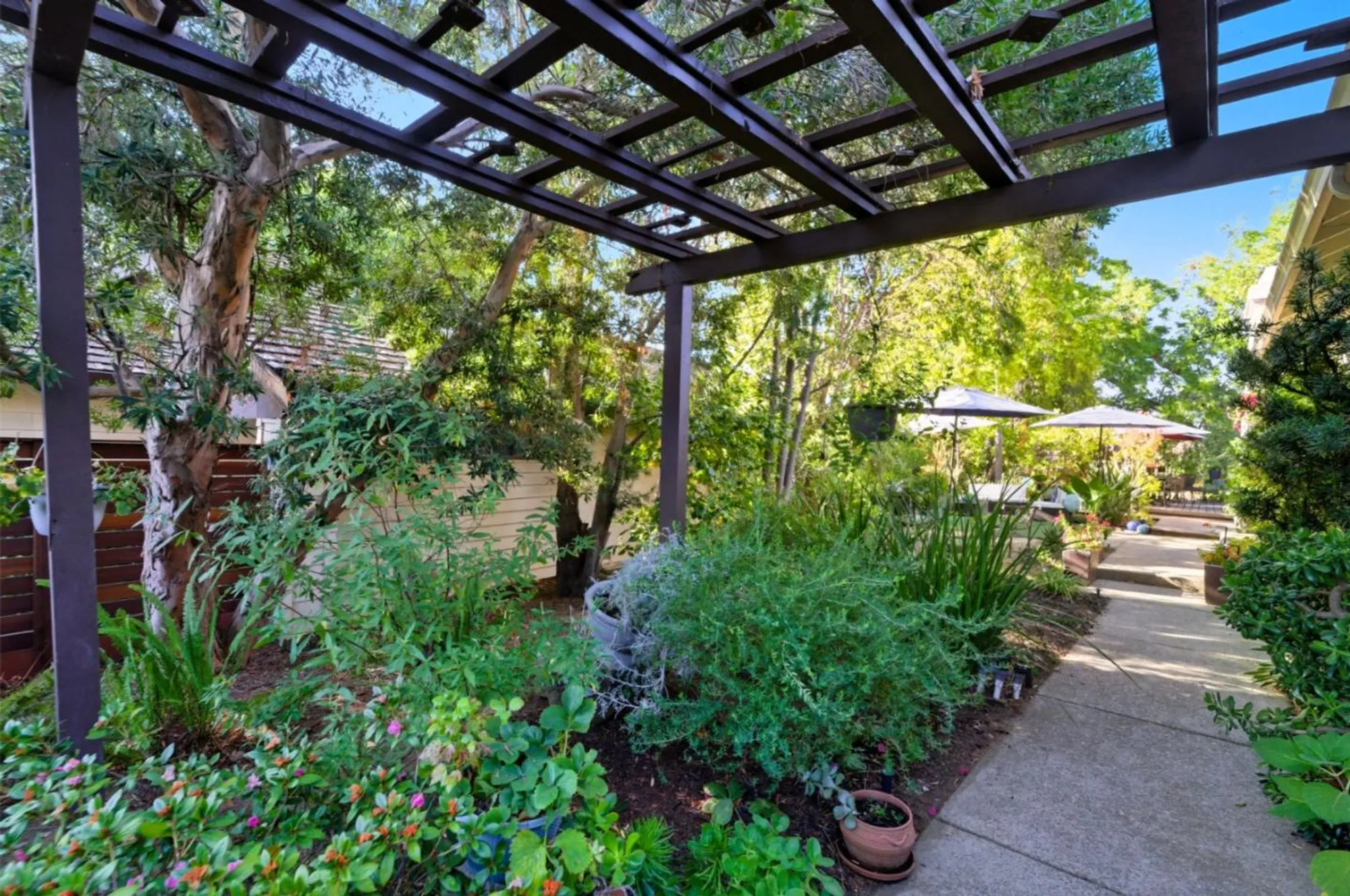 Property Slideshow image 24 of 25 | 7133 via solana, San Jose, CA, 95135