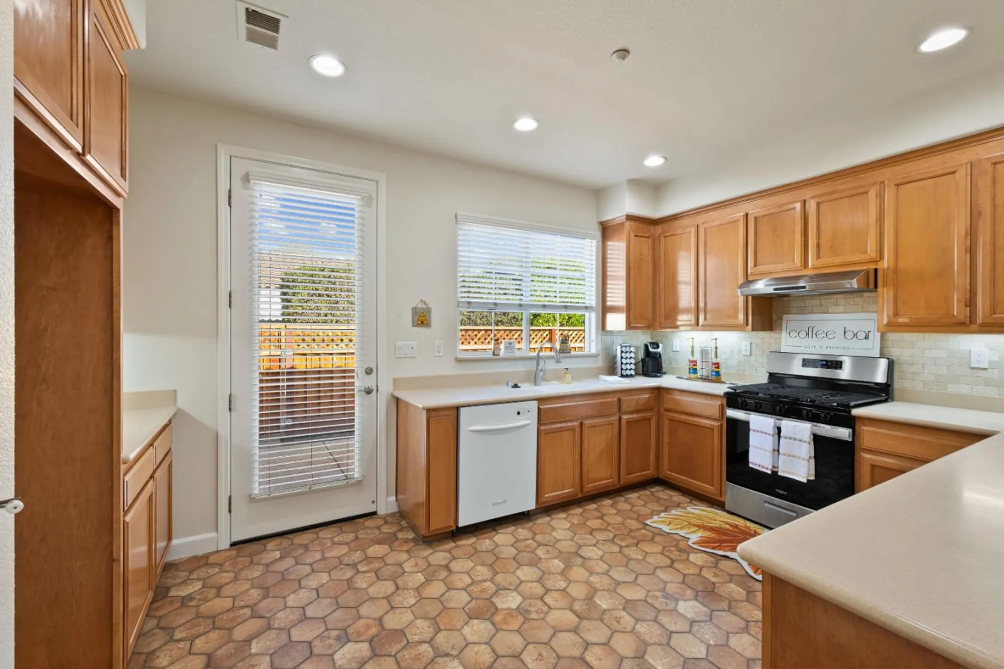 Property Slideshow image 9 of 26 | 1355 cypress ct, Gilroy, CA, 95020