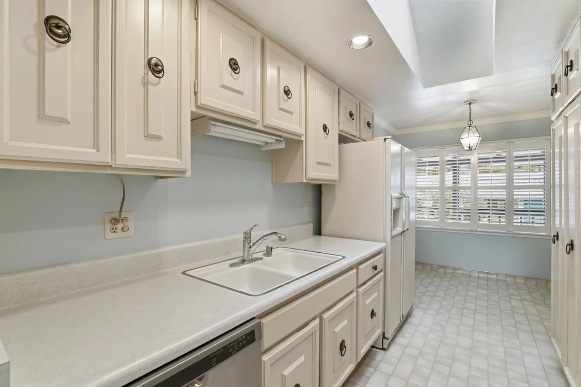 Property Slideshow image 11 of 33 | 5065 cribari blfs, San Jose, CA, 95135